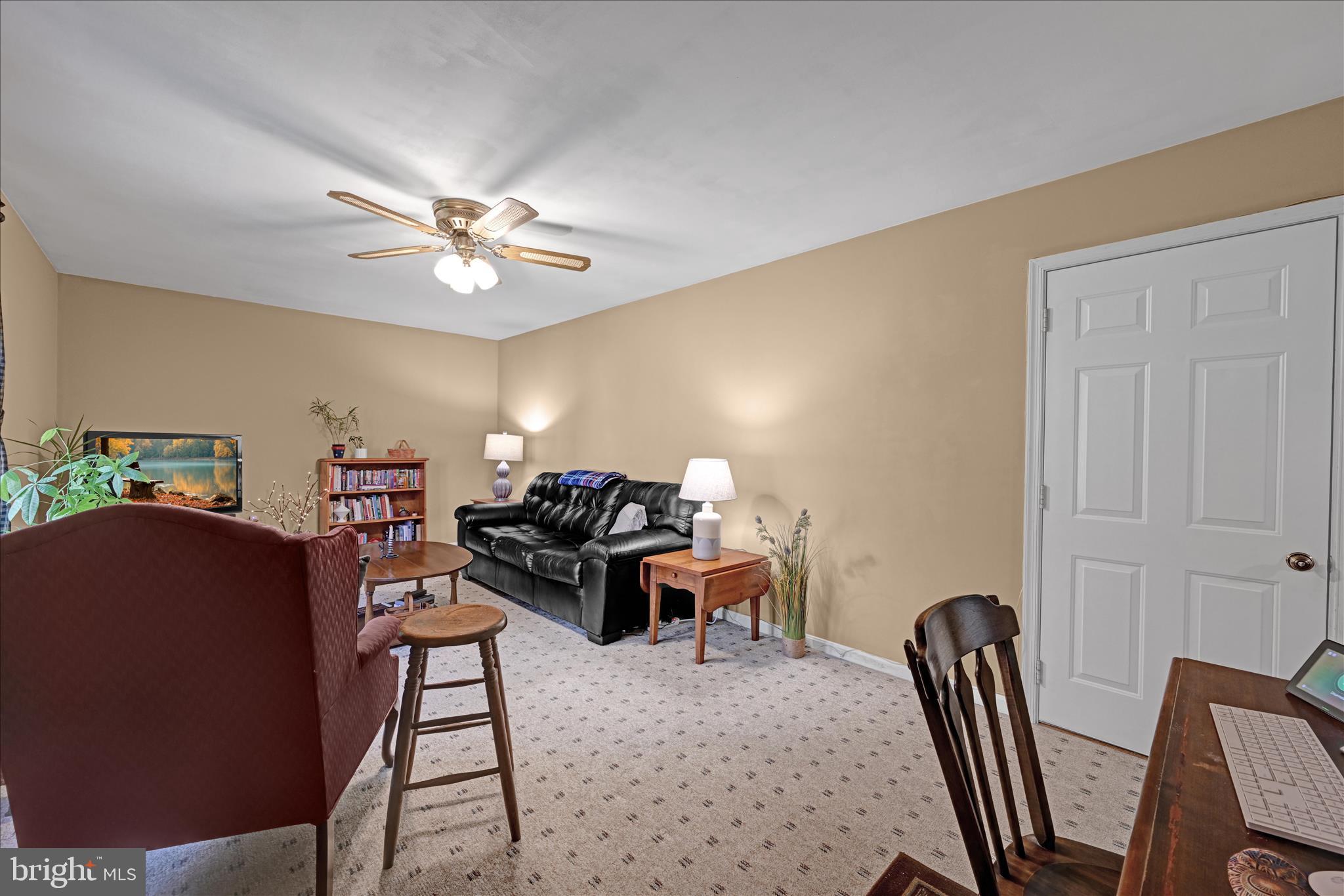 BUTTONWOOD - Residential