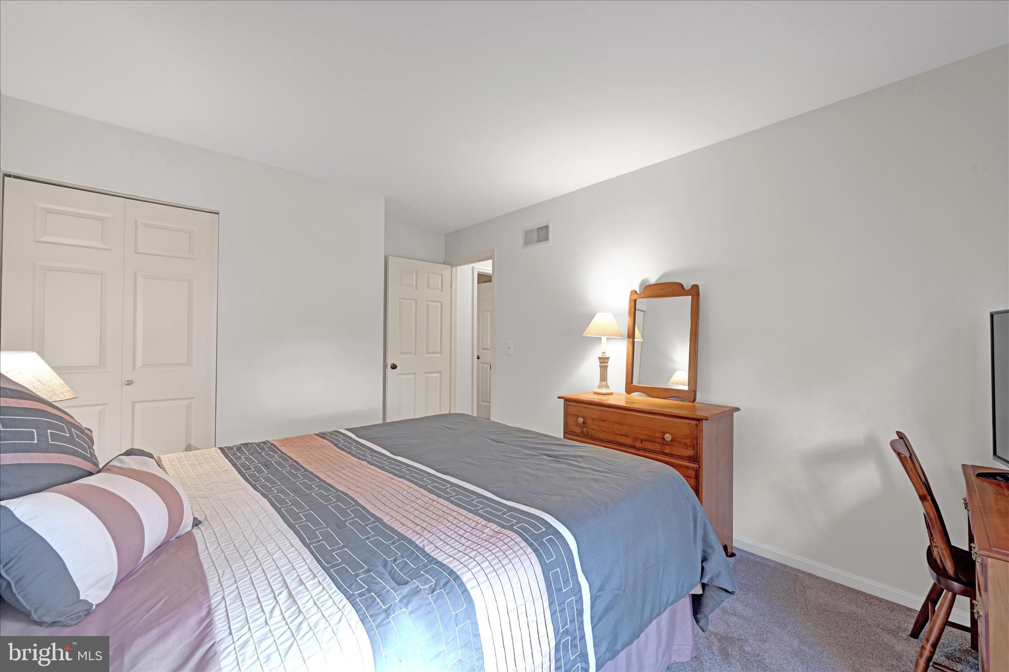 BUTTONWOOD - Residential