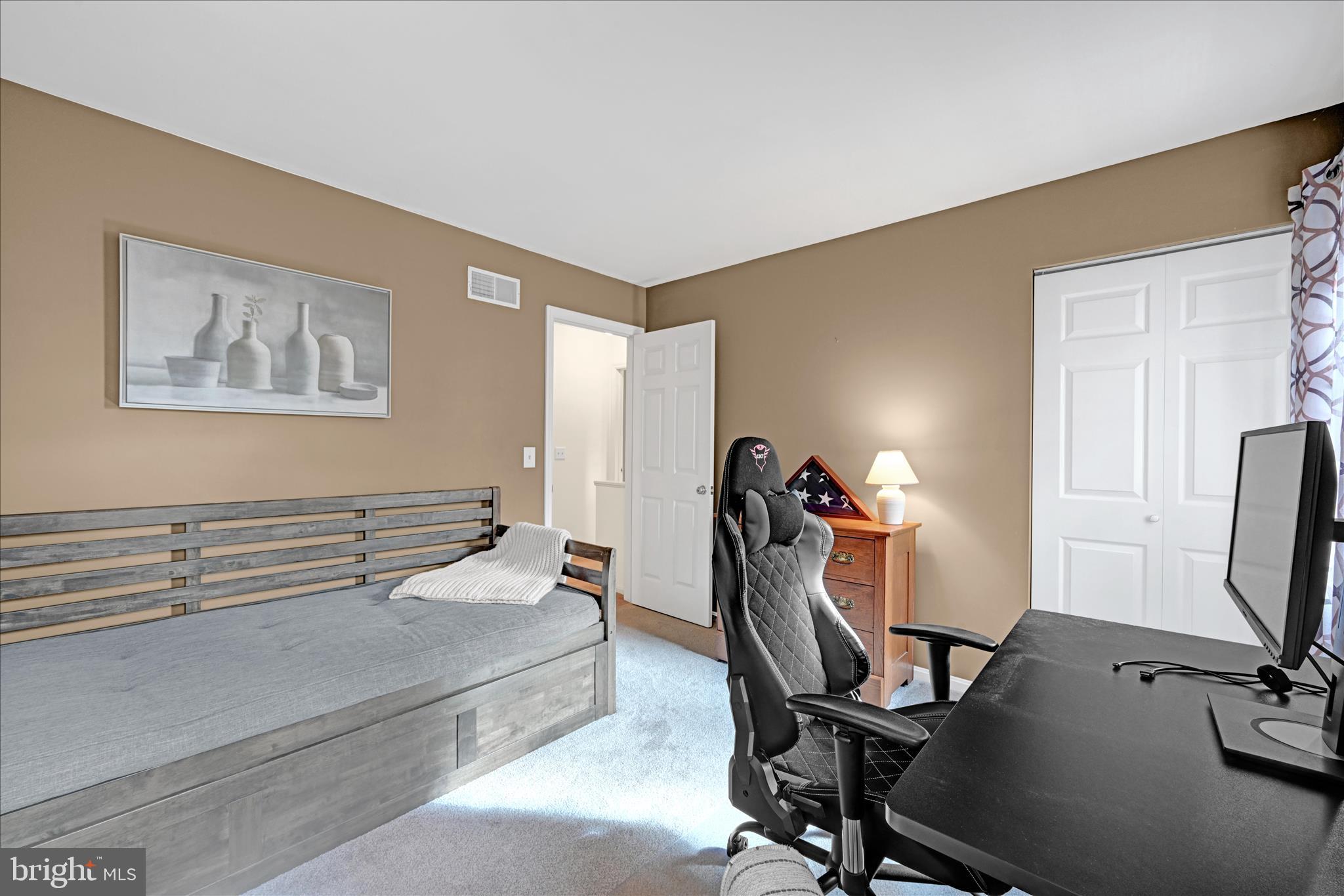 BUTTONWOOD - Residential