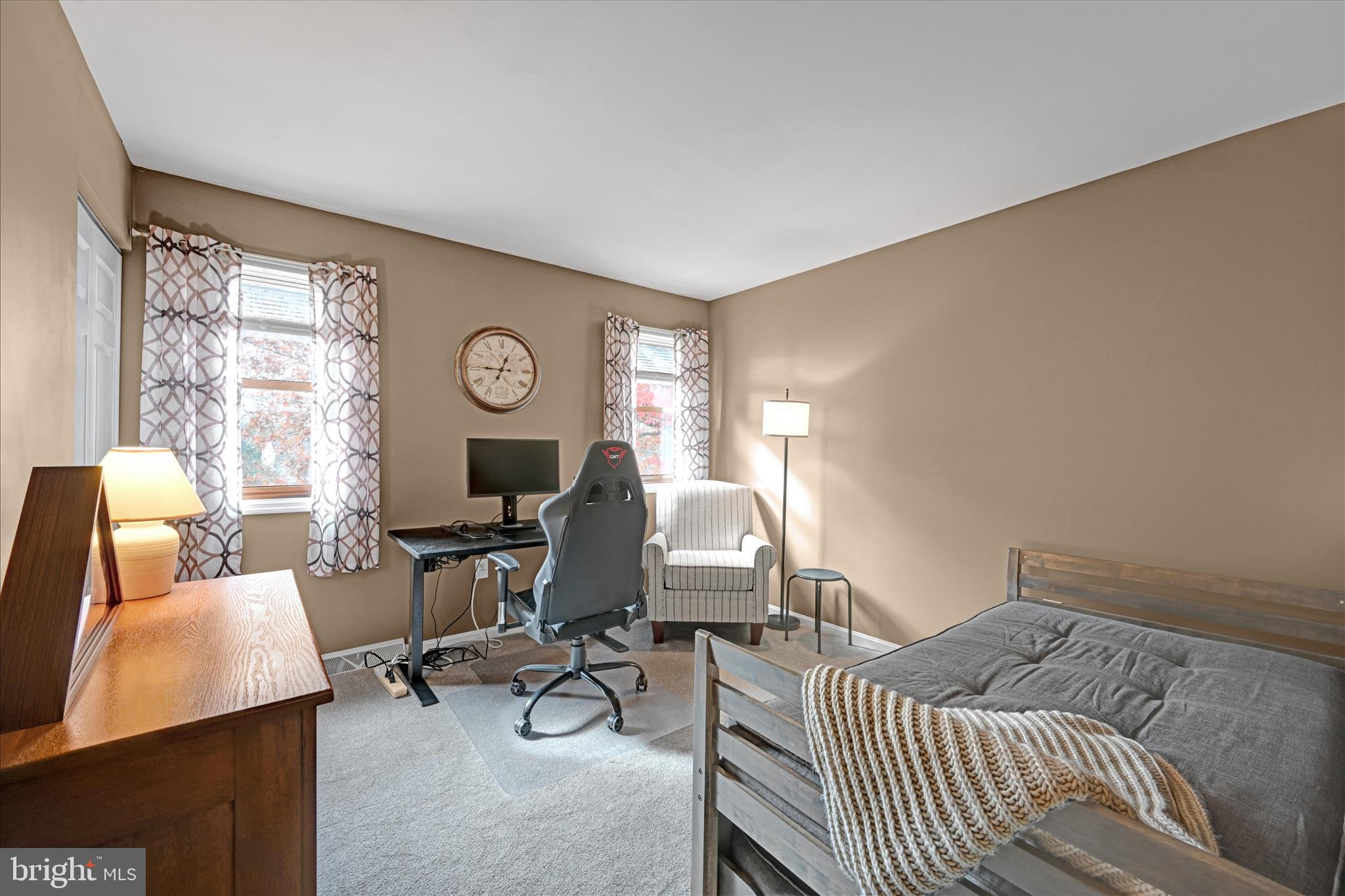 BUTTONWOOD - Residential