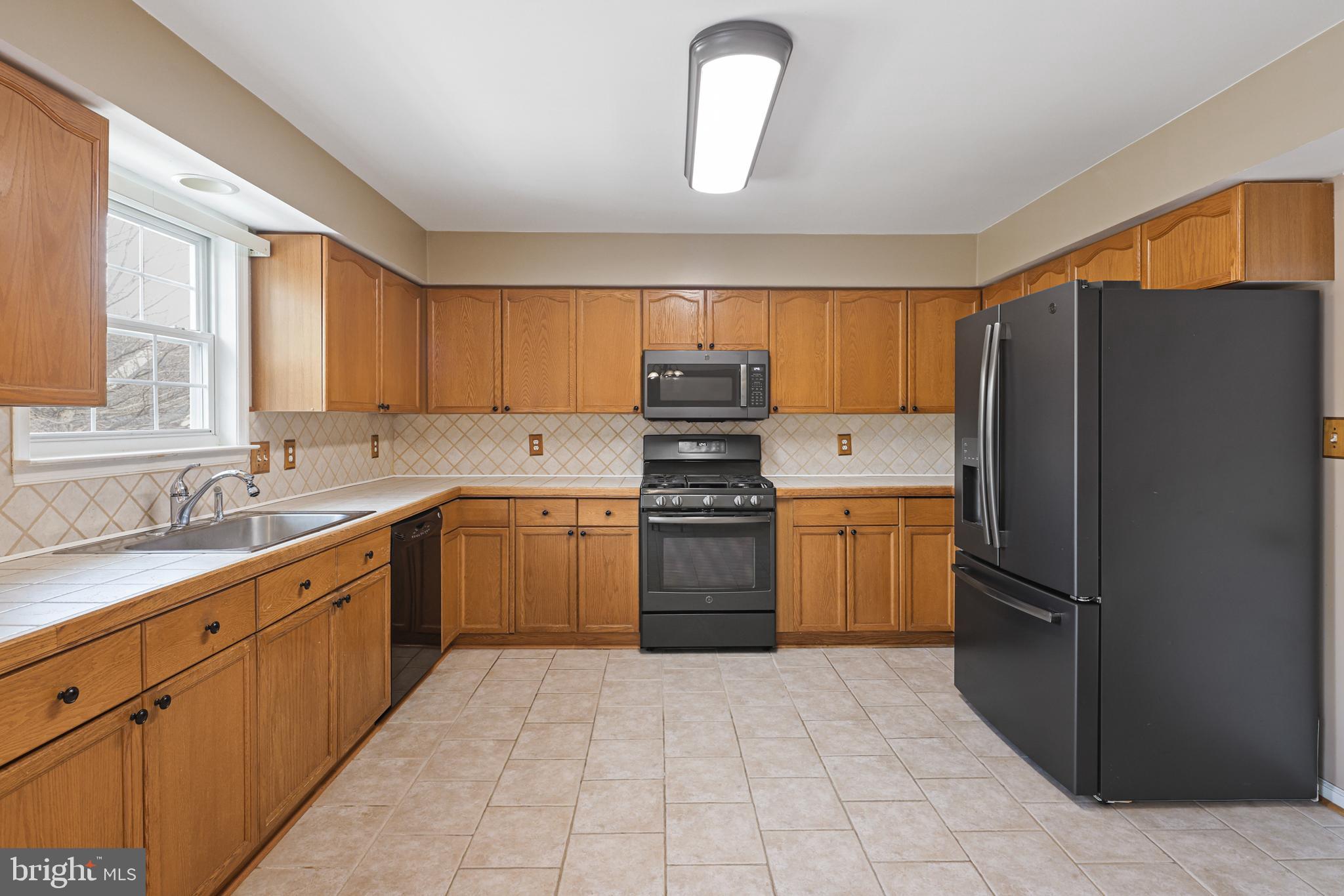 SUMMIT RIDGE - Residential