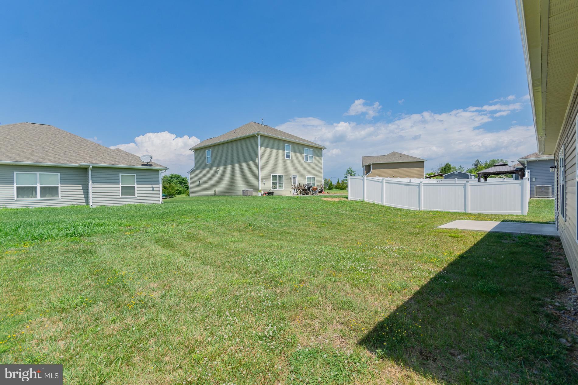 MCGINNIS POINT - Residential