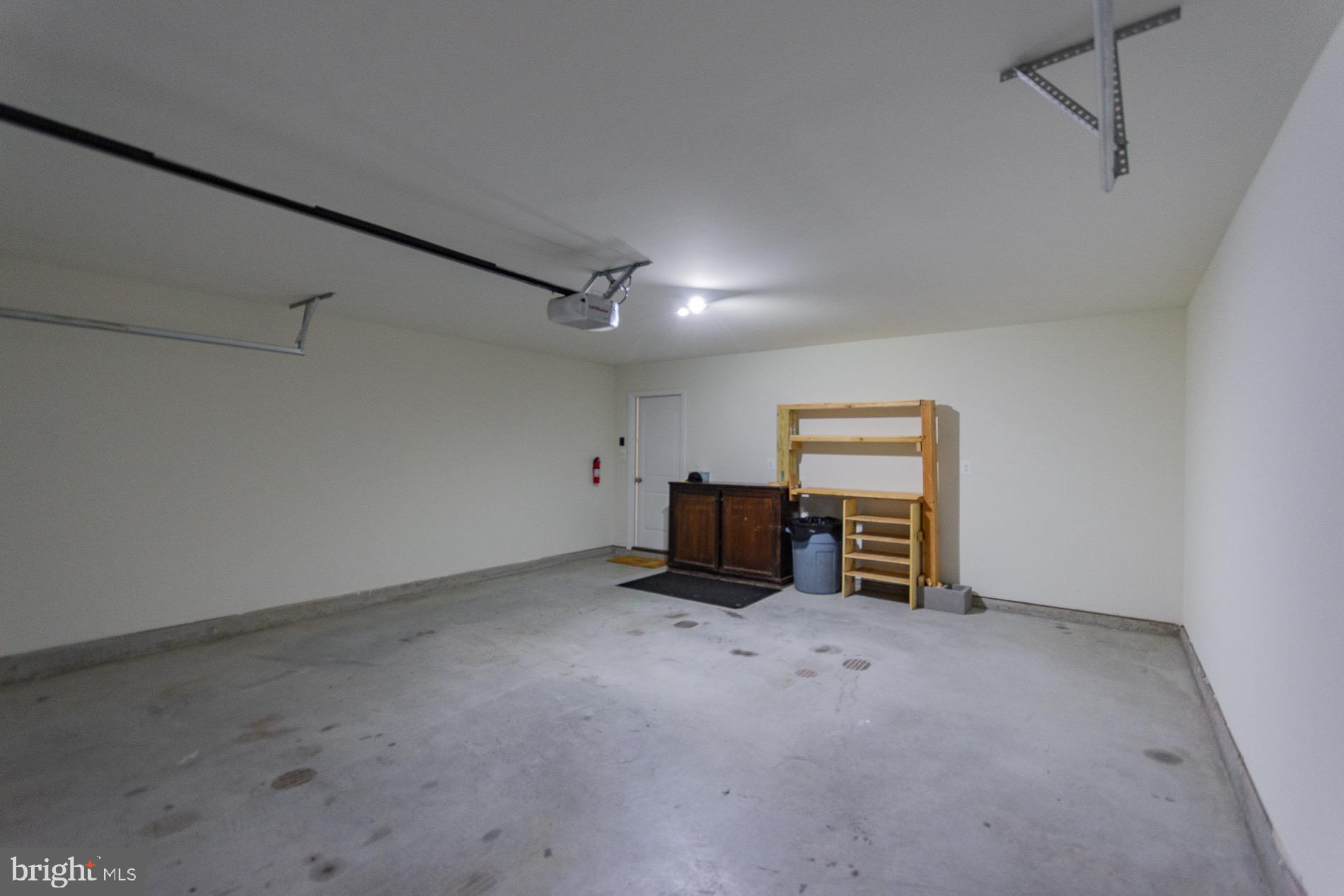 MCGINNIS POINT - Residential