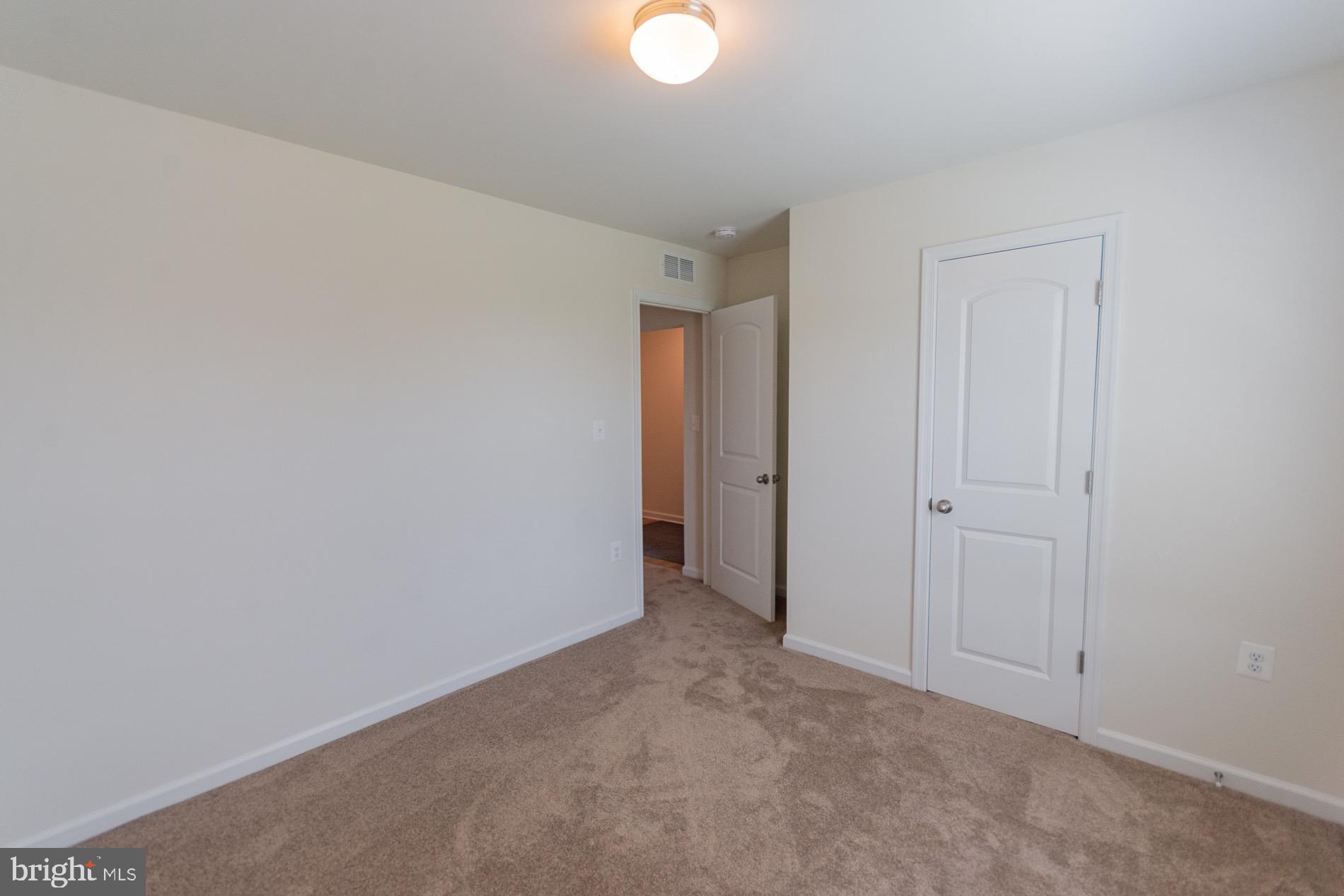 MCGINNIS POINT - Residential