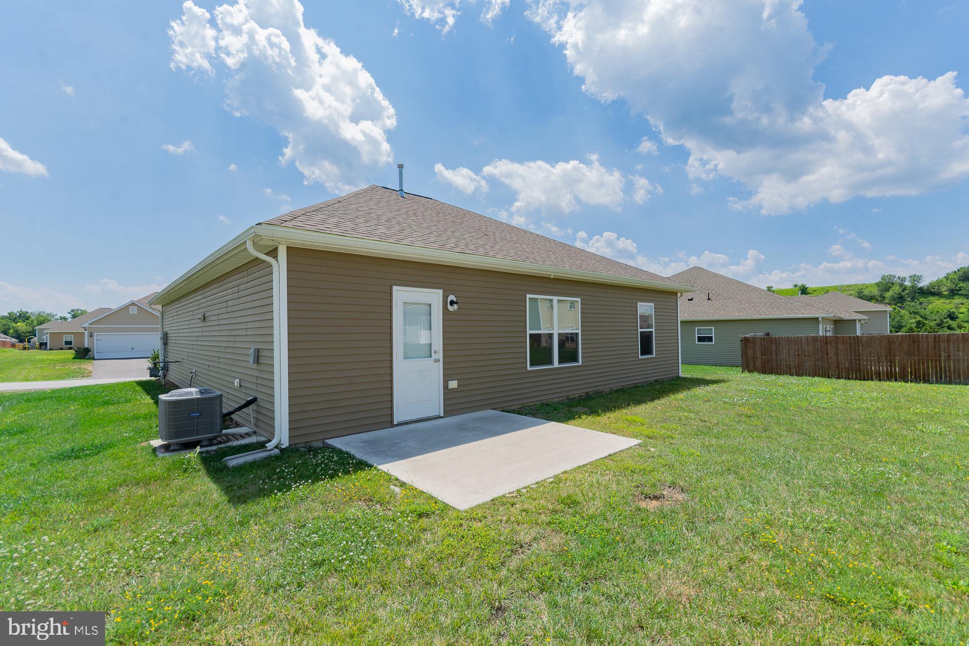 MCGINNIS POINT - Residential