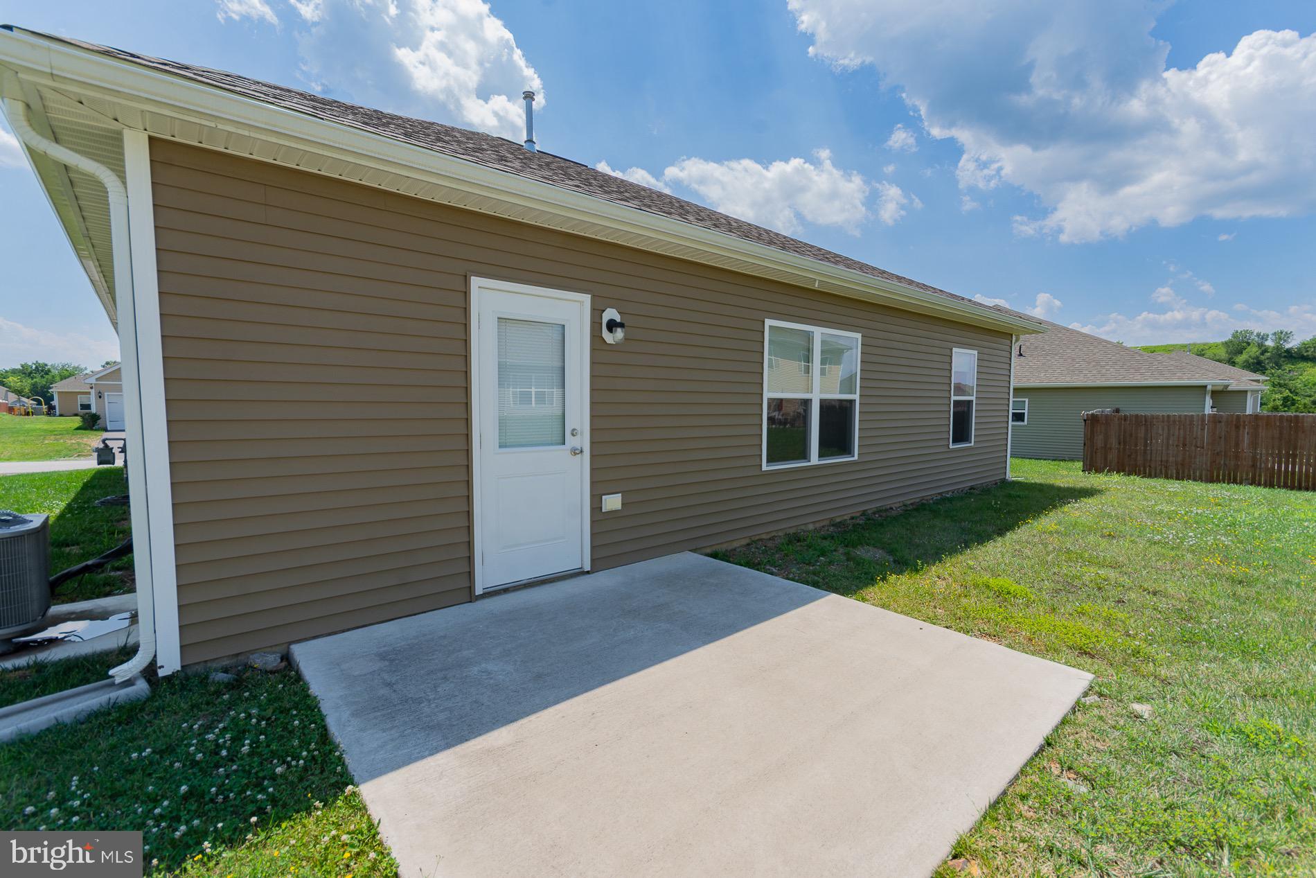 MCGINNIS POINT - Residential