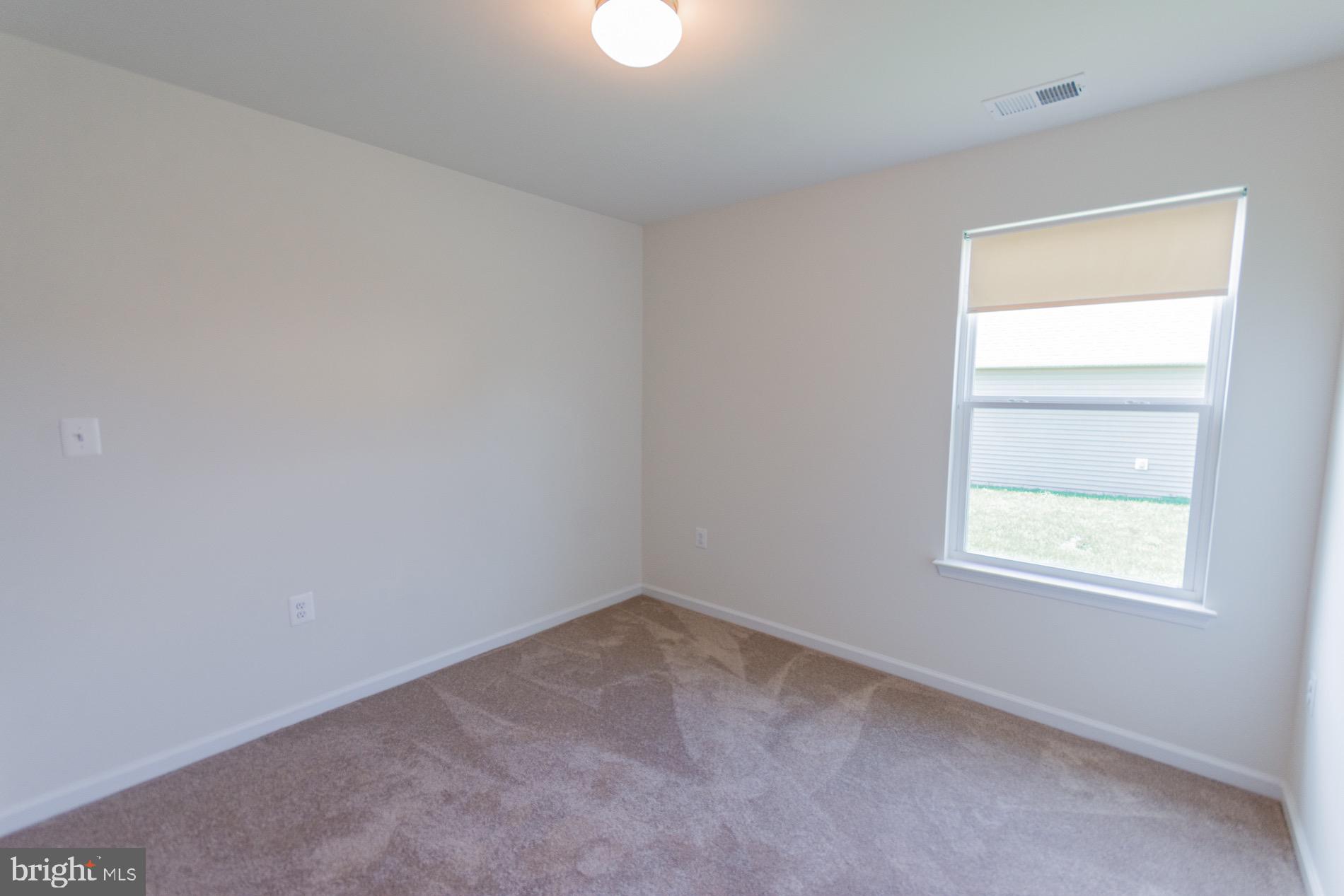 MCGINNIS POINT - Residential