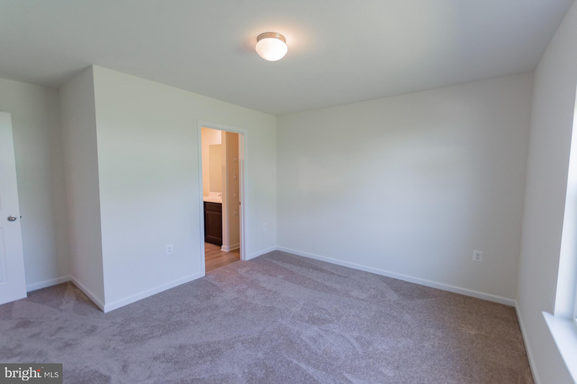 MCGINNIS POINT - Residential