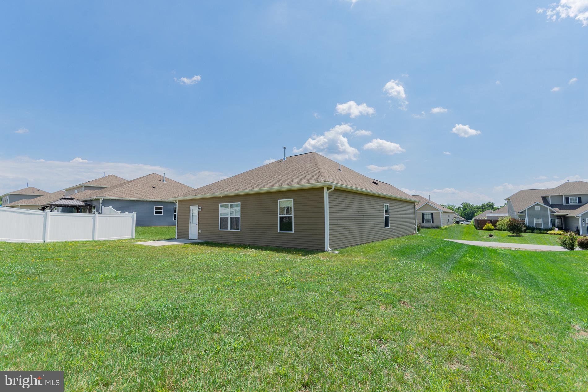 MCGINNIS POINT - Residential