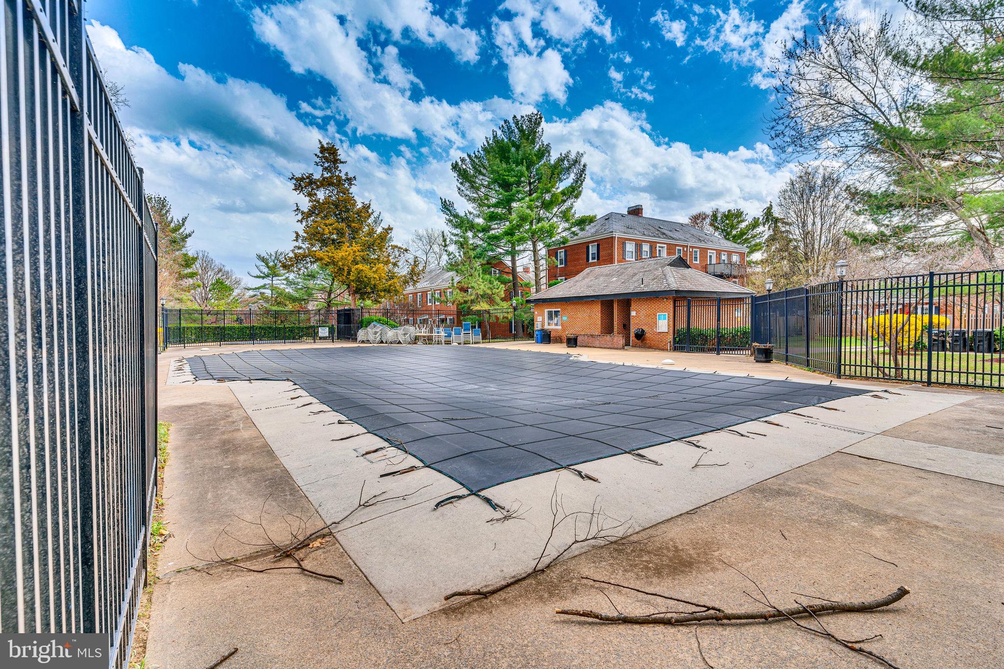 FAIRLINGTON VILLAGES - Residential Lease