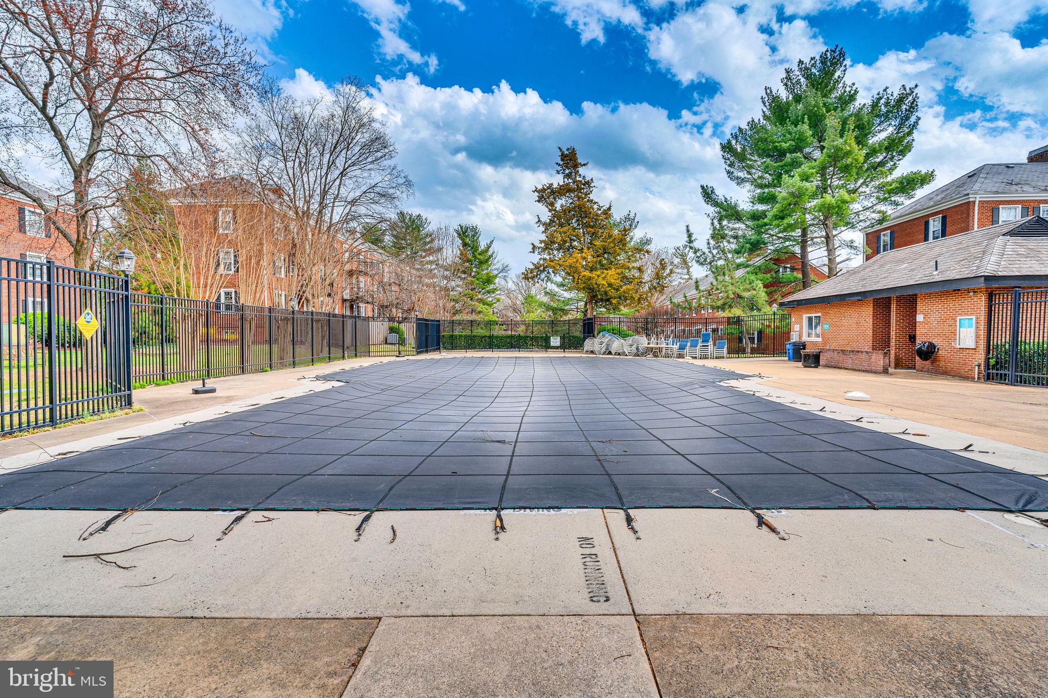 FAIRLINGTON VILLAGES - Residential Lease