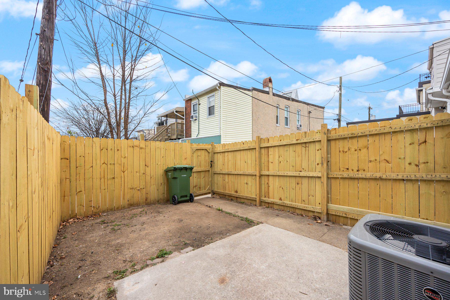 HAMPDEN HISTORIC DISTRICT - Residential