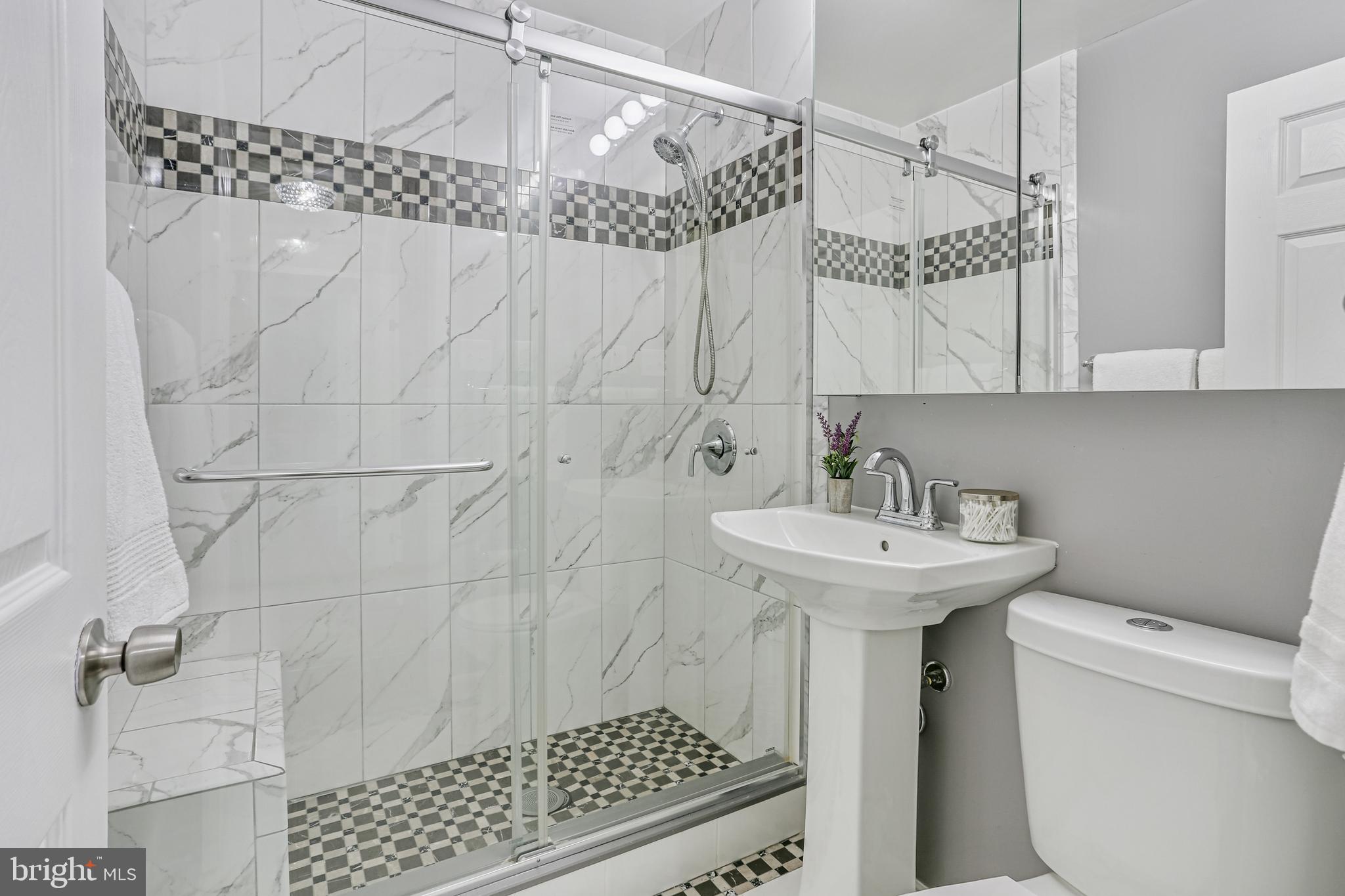 OAKVIEW - Residential