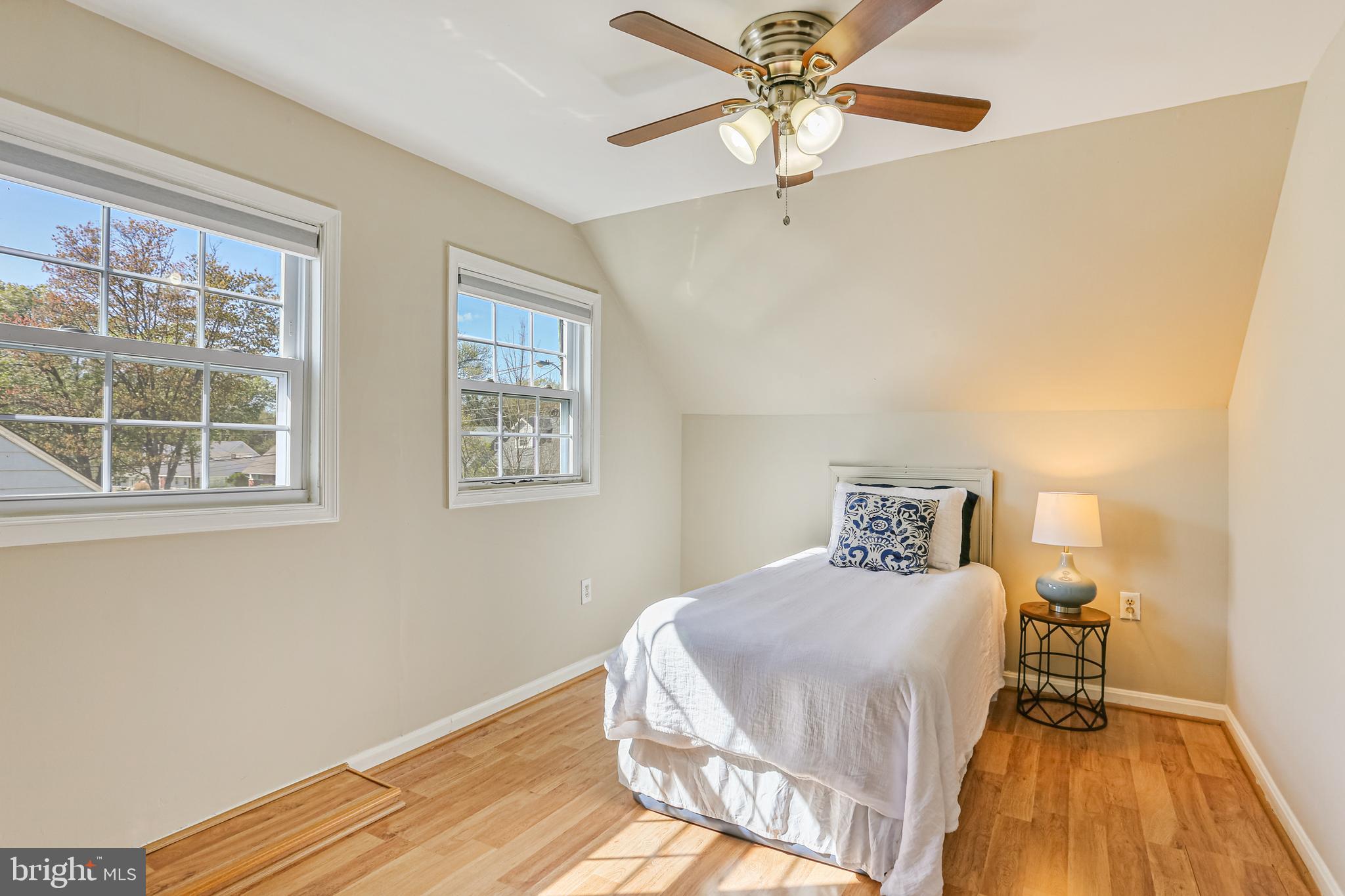 OAKVIEW - Residential