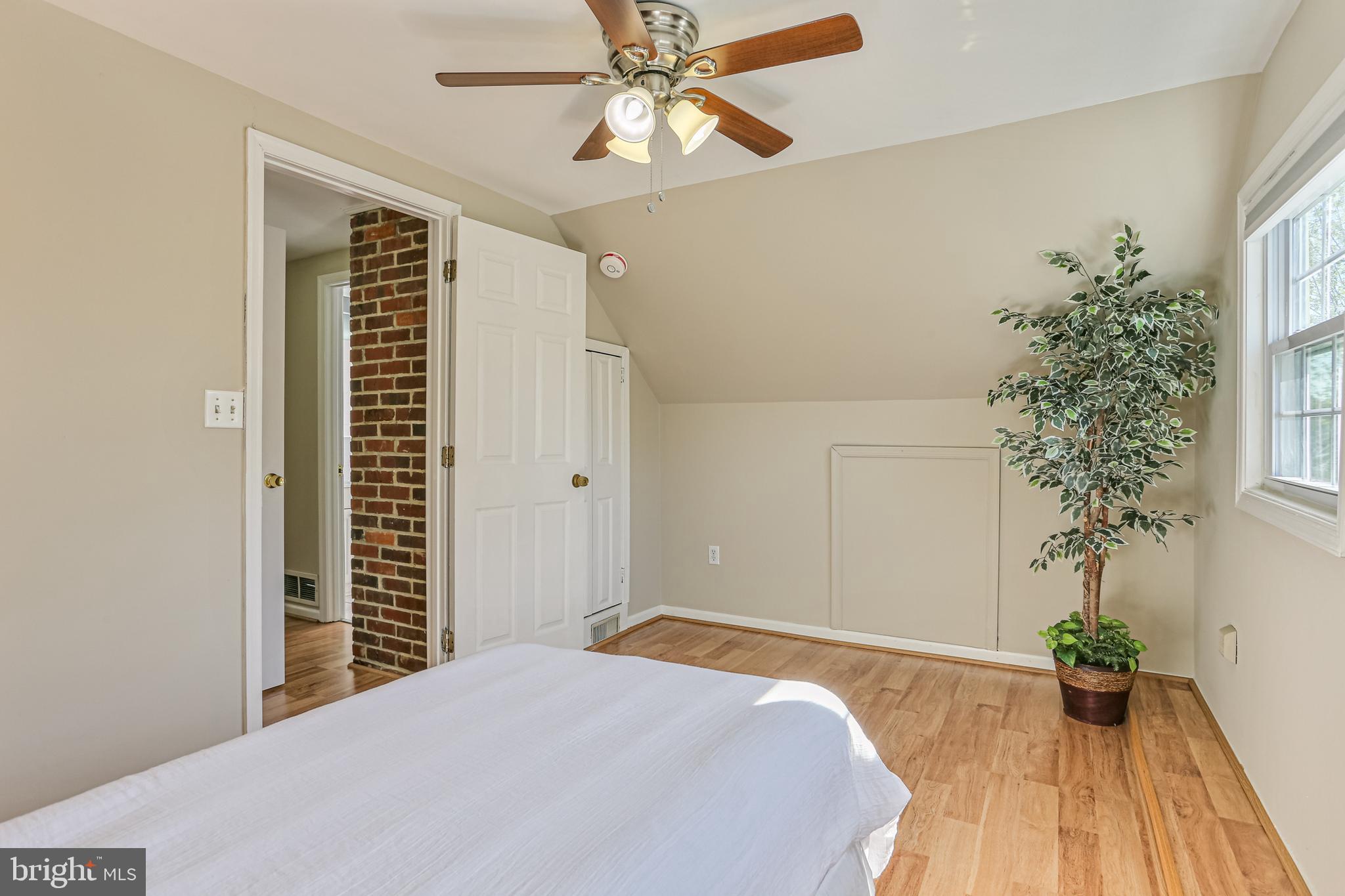 OAKVIEW - Residential