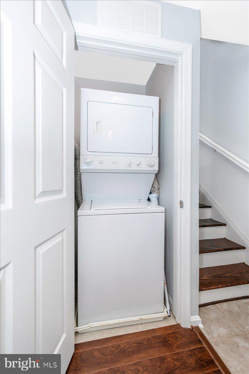 FAIRFAX RIDGE - Residential