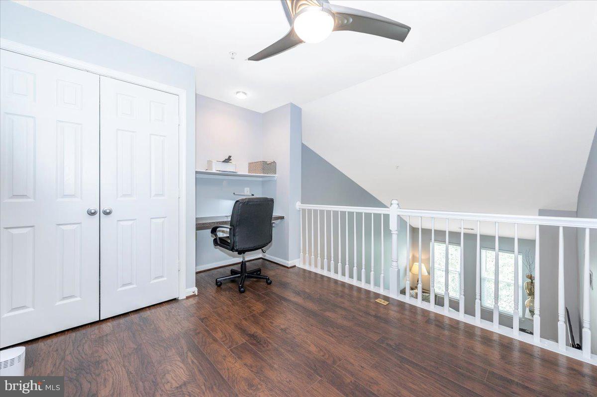 FAIRFAX RIDGE - Residential