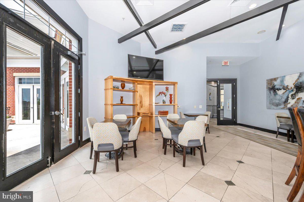 FAIRFAX RIDGE - Residential