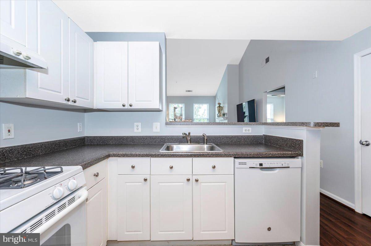 FAIRFAX RIDGE - Residential