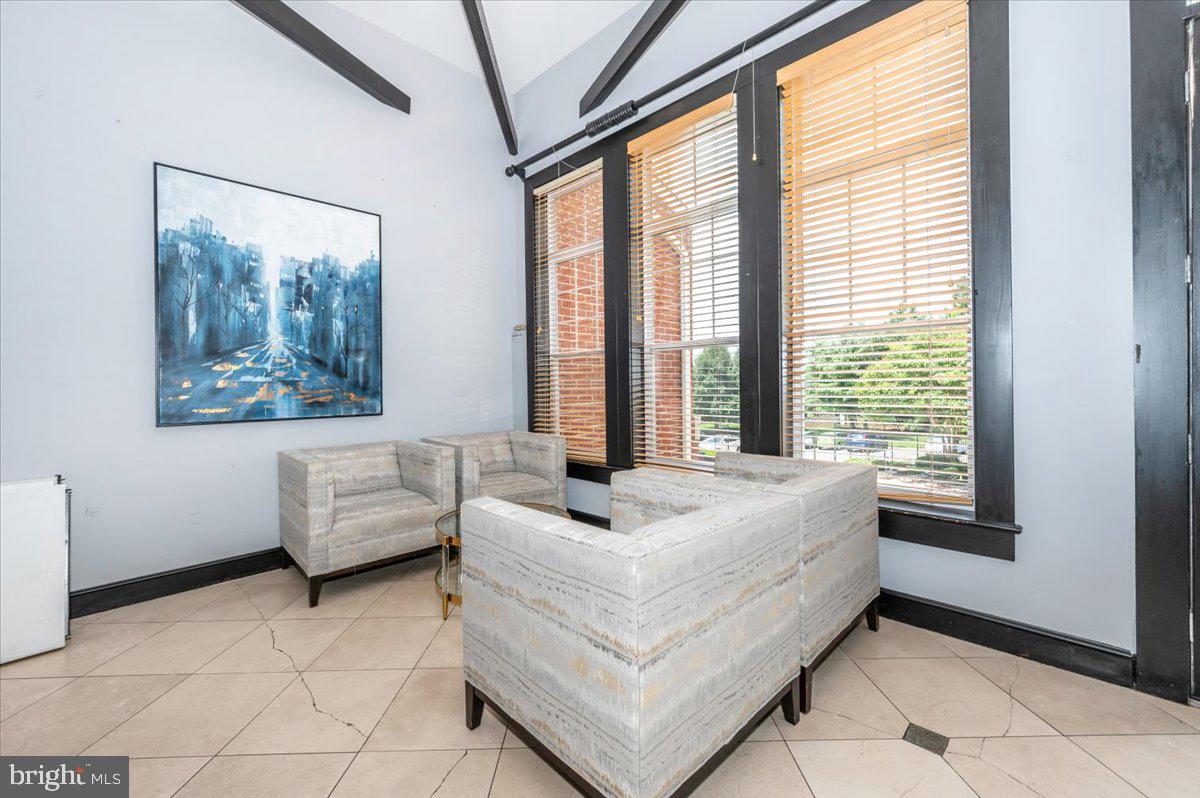 FAIRFAX RIDGE - Residential