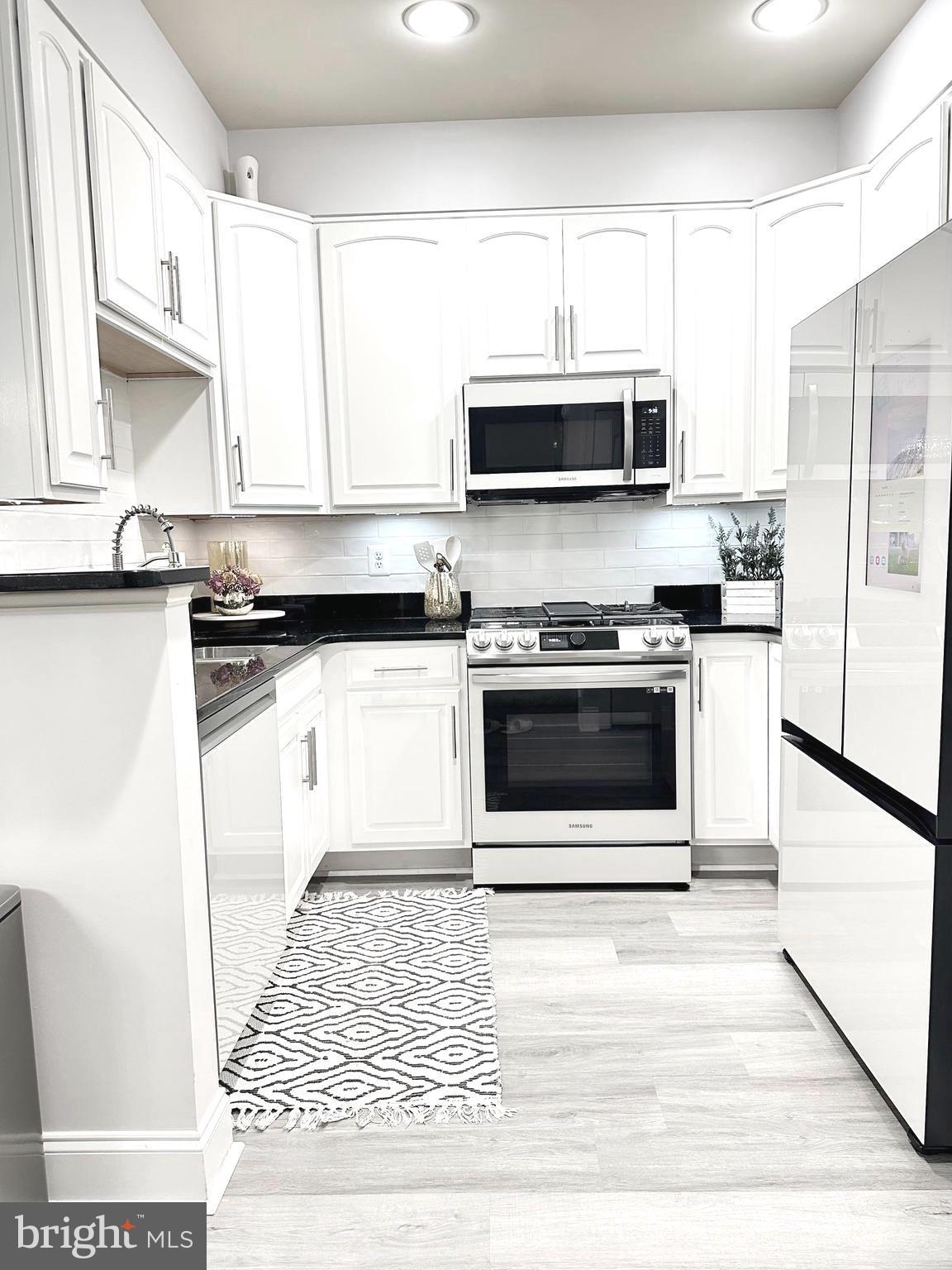 POTOMAC CLUB - Residential Lease