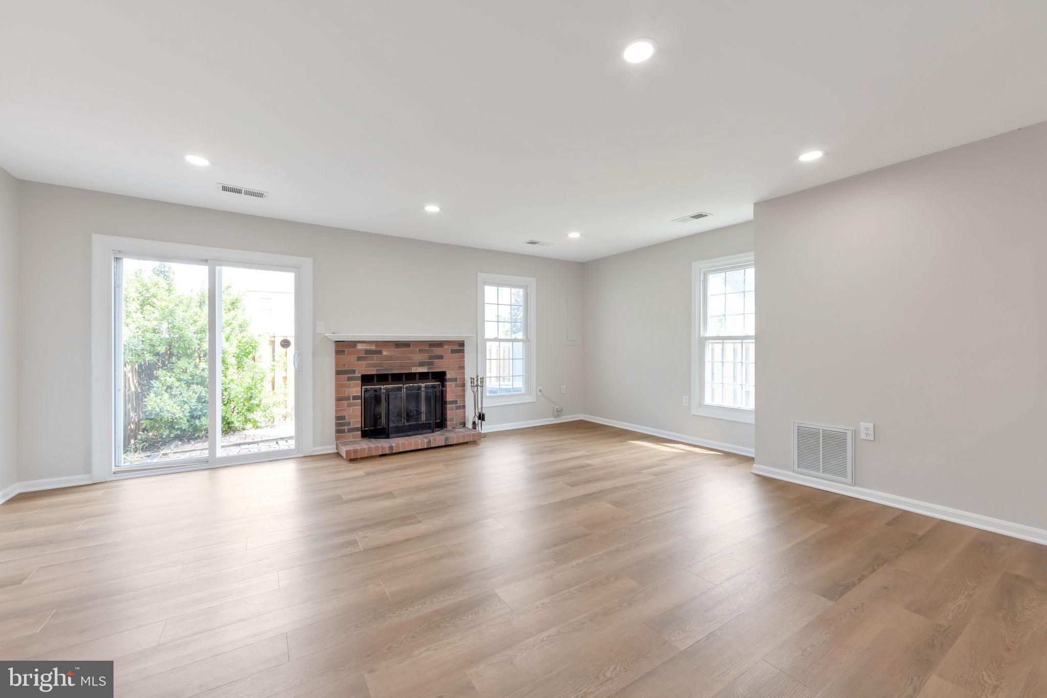 10390 RAPIDAN LANE