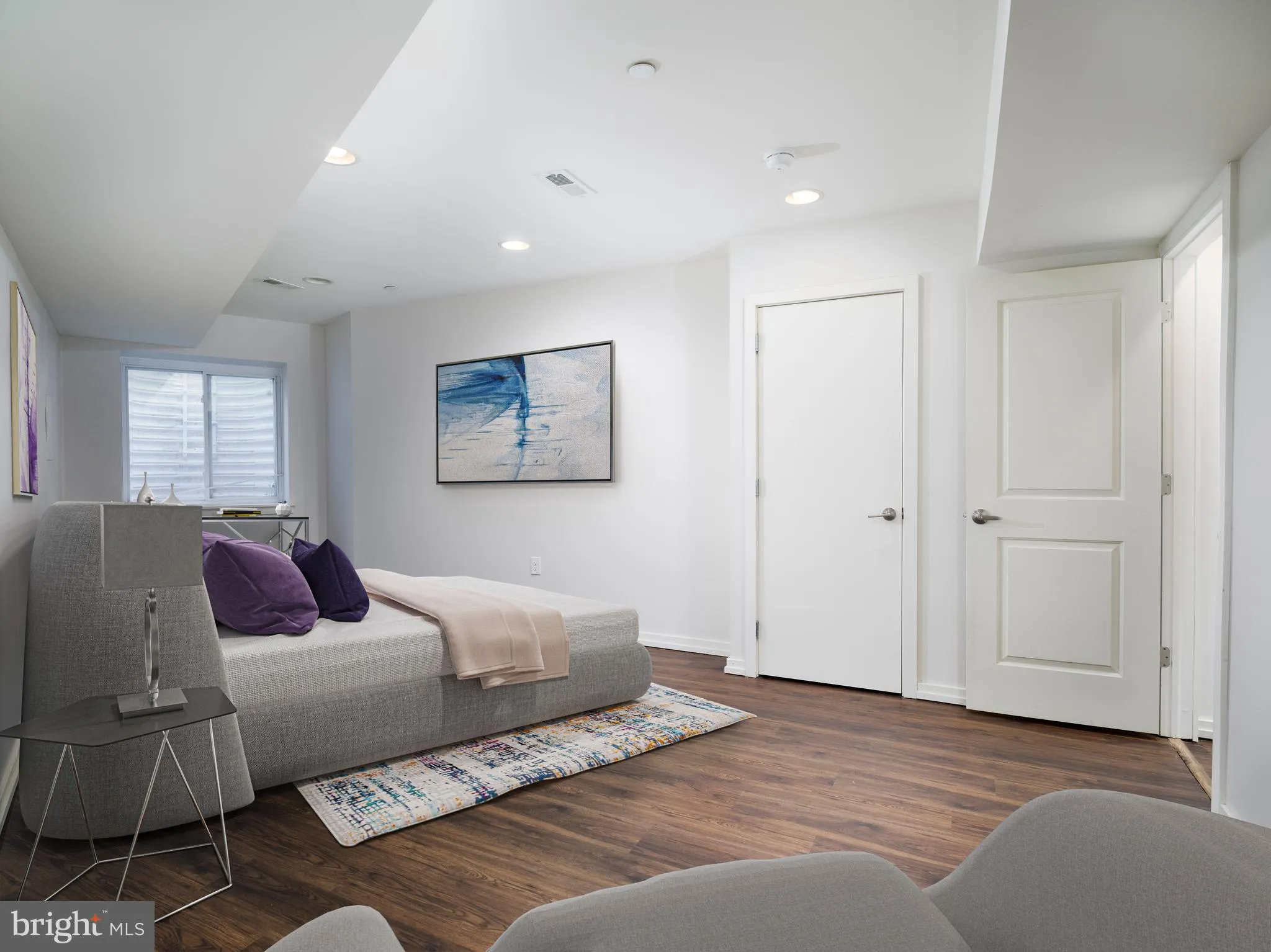 Philadelphia, Pennsylvania 19123, United States, 4 Bedrooms Bedrooms, ,3 BathroomsBathrooms,Residential,Contingent,20618