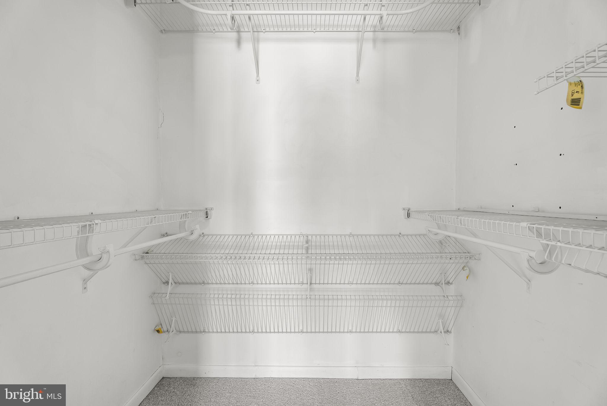 TREOVER CONDOMINIUM - Residential