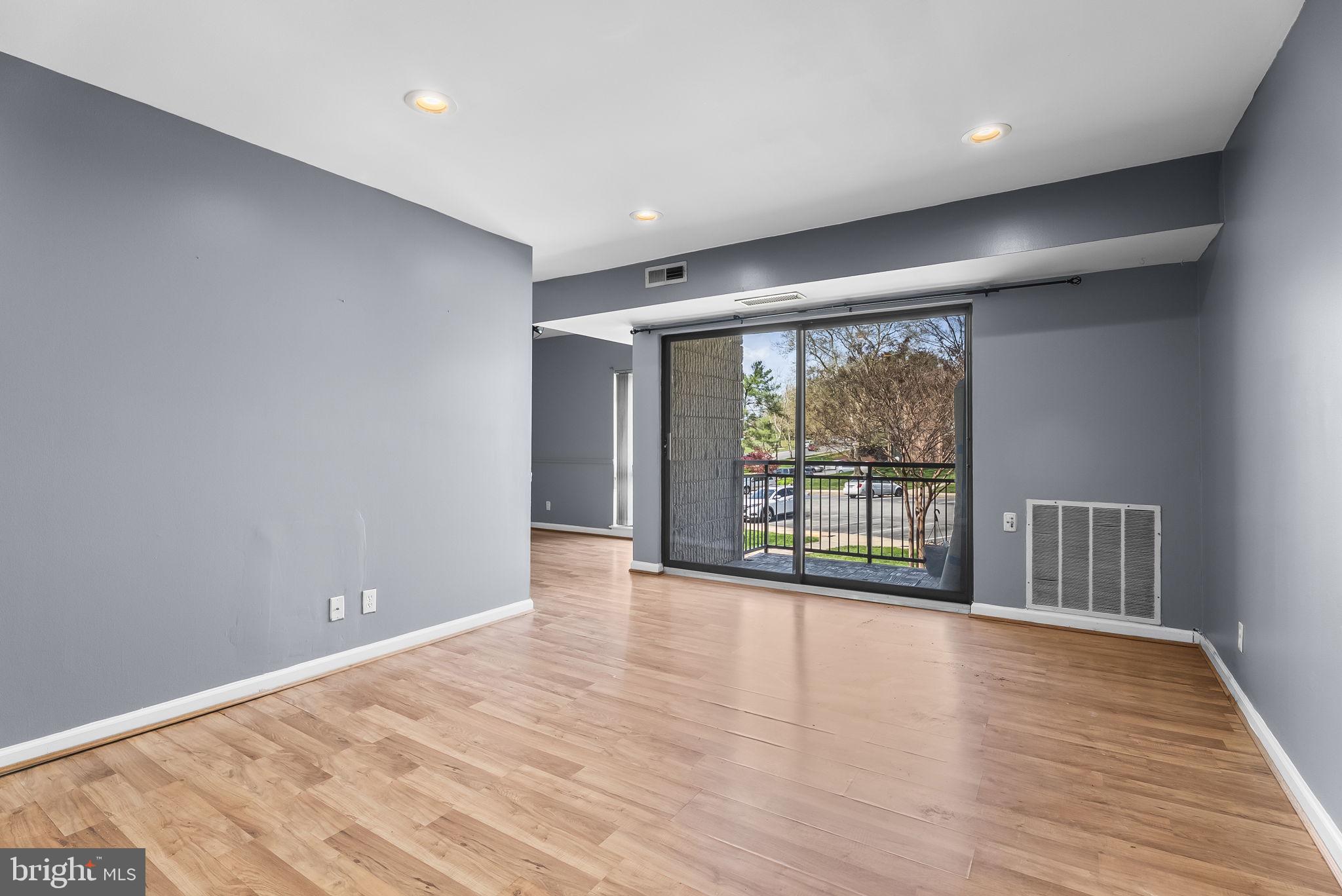 TREOVER CONDOMINIUM - Residential