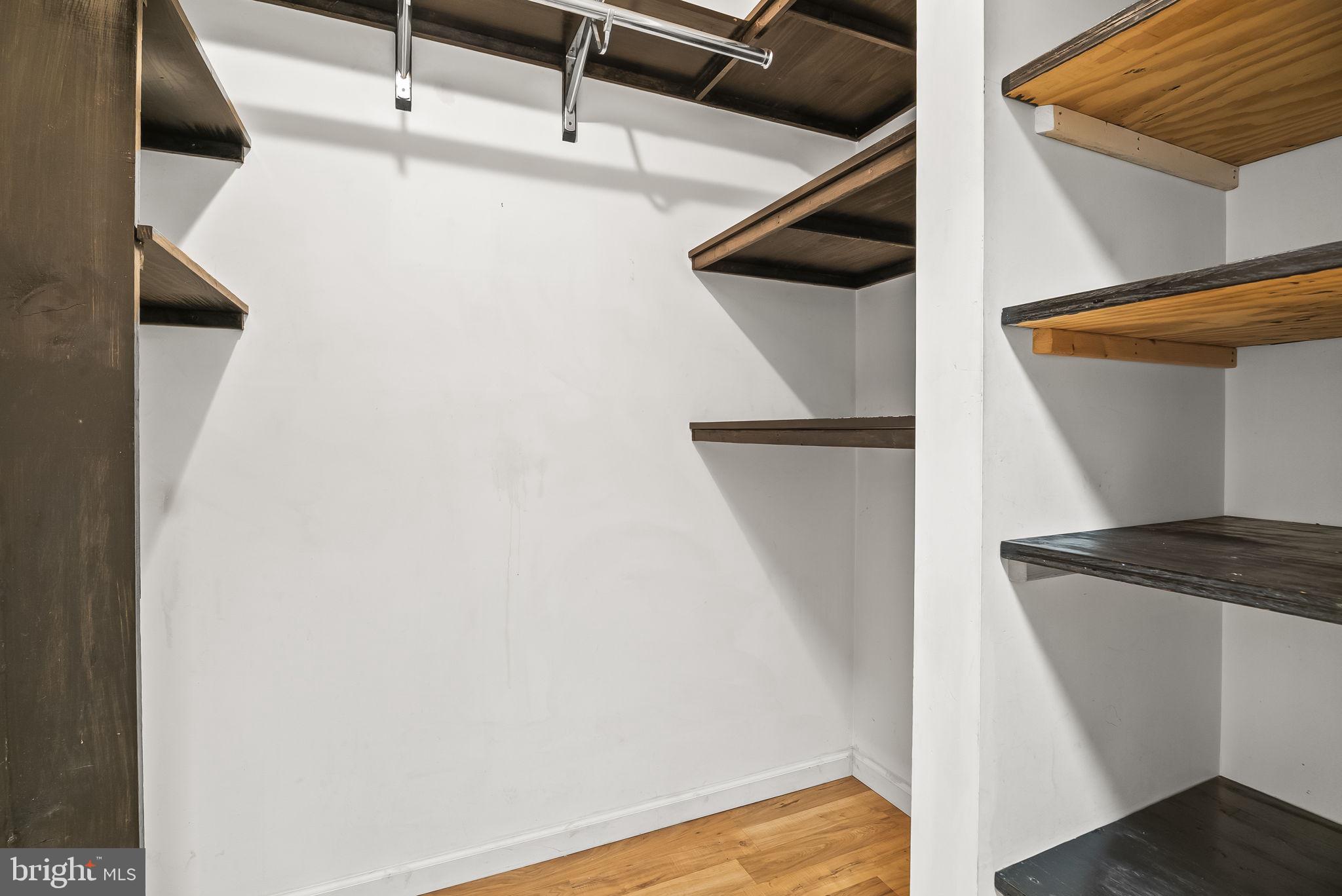 TREOVER CONDOMINIUM - Residential