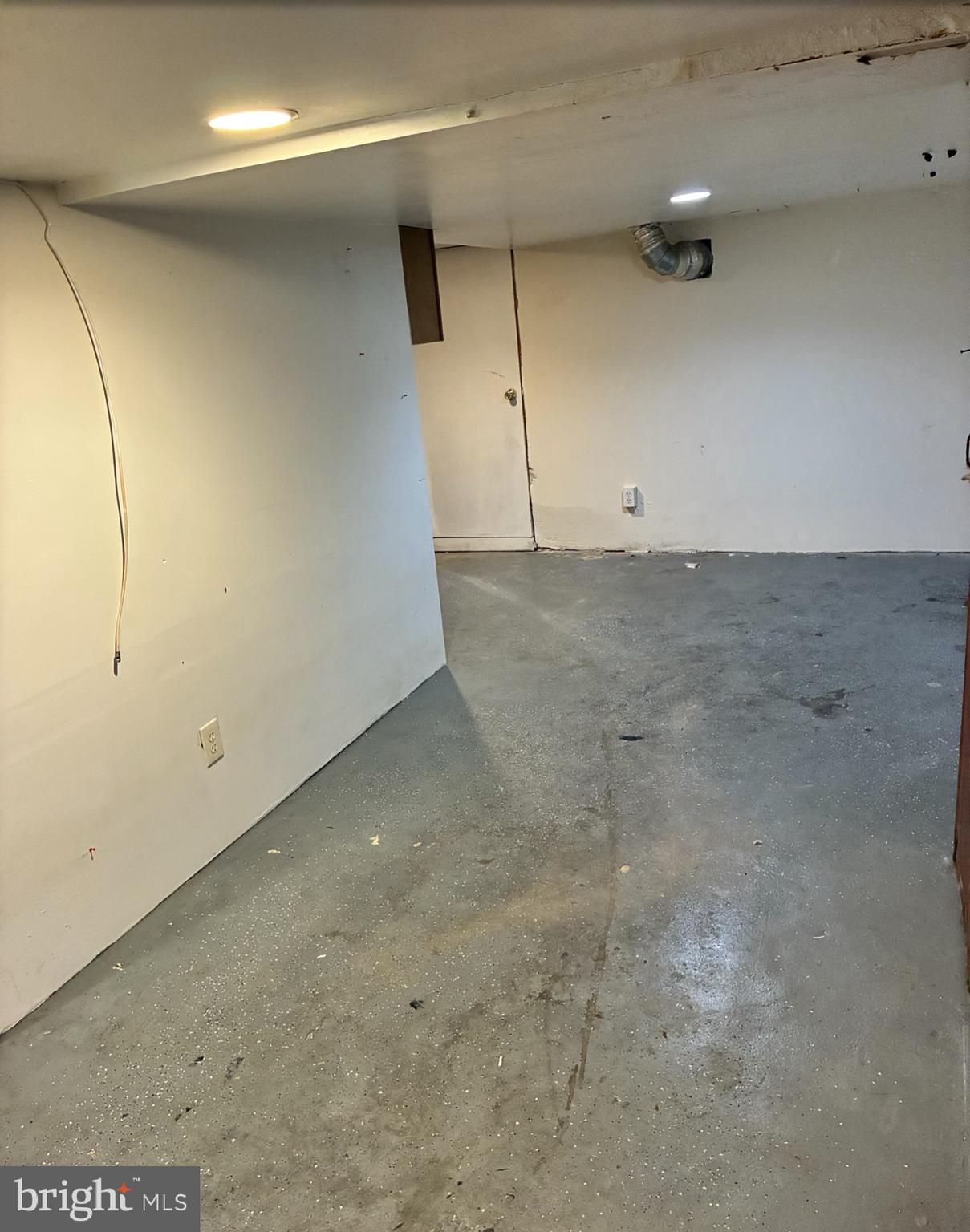 ELLWOOD PARK - Residential