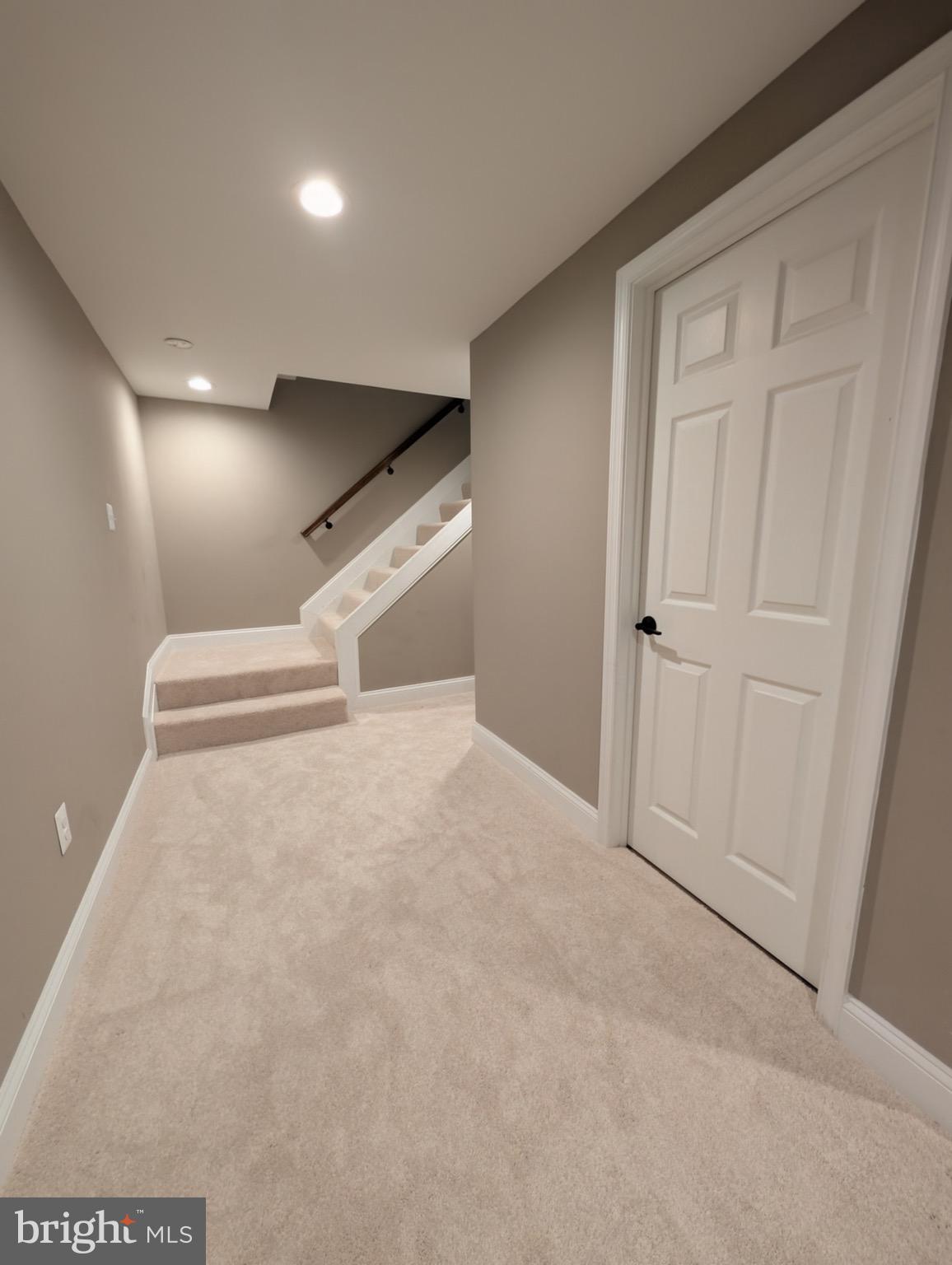 OVERVIEW MANOR - Residential