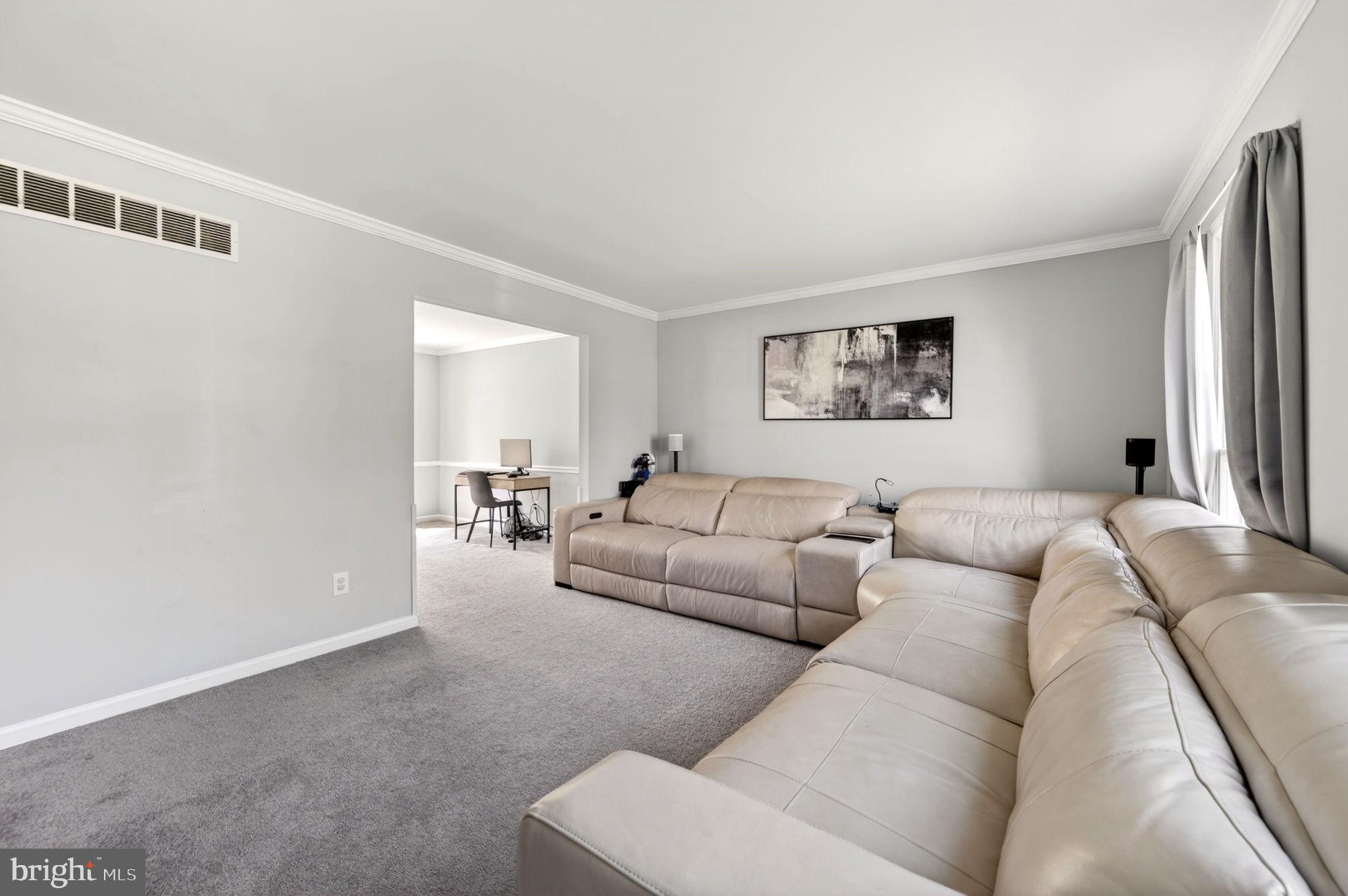 OVERVIEW MANOR - Residential