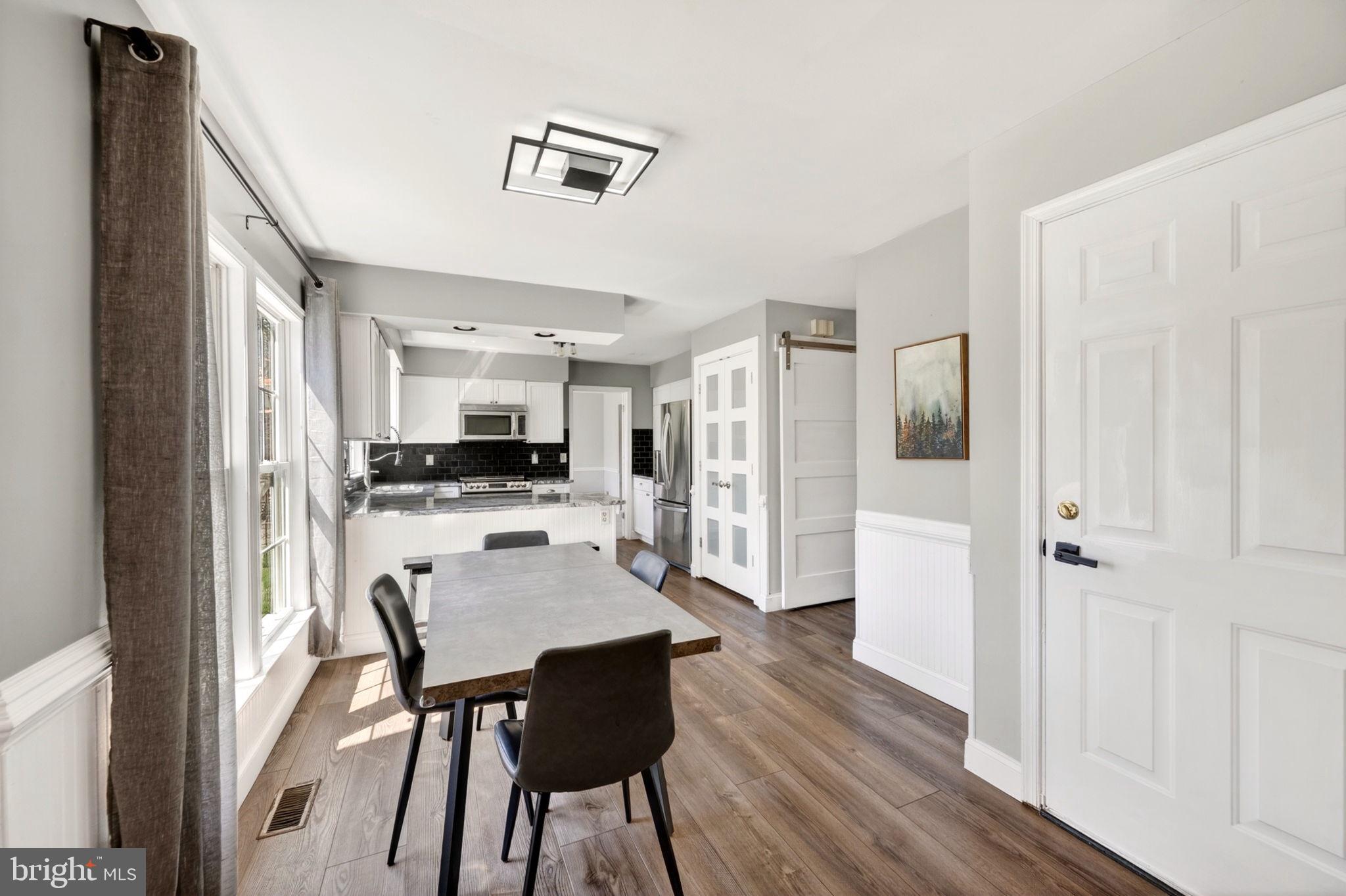 OVERVIEW MANOR - Residential