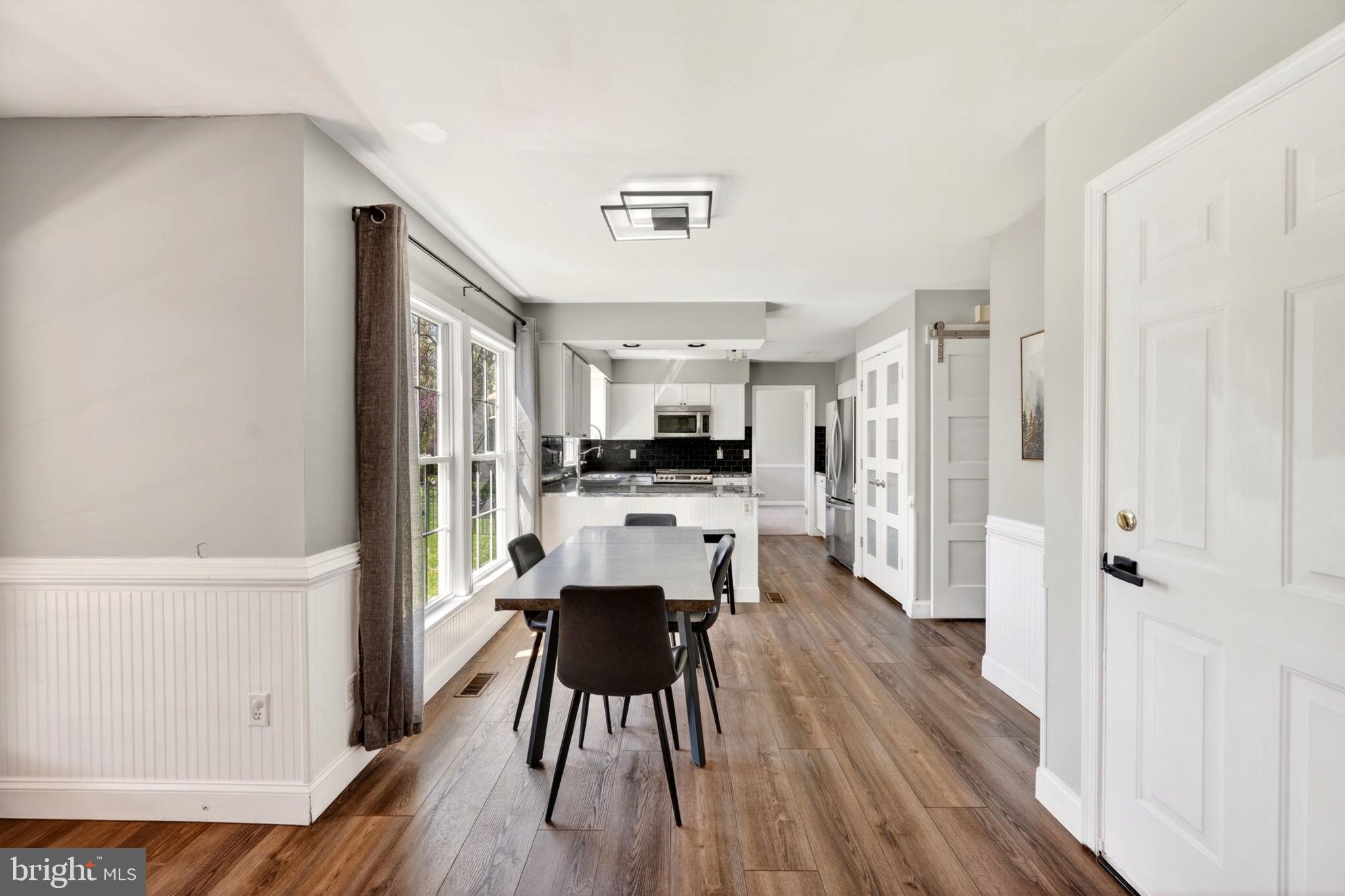 OVERVIEW MANOR - Residential