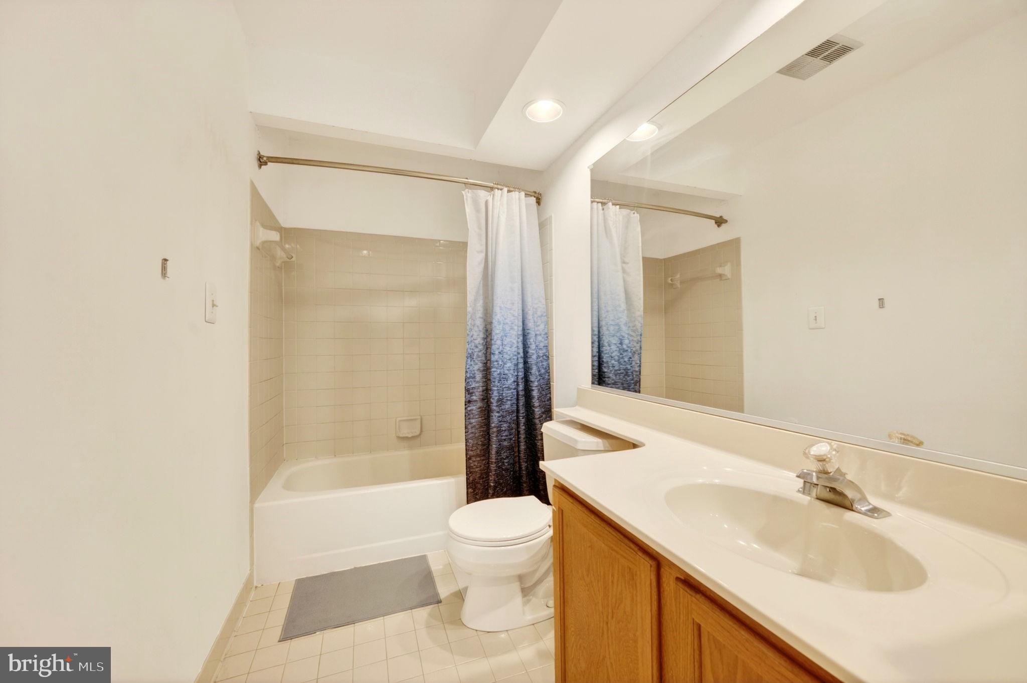 OVERVIEW MANOR - Residential