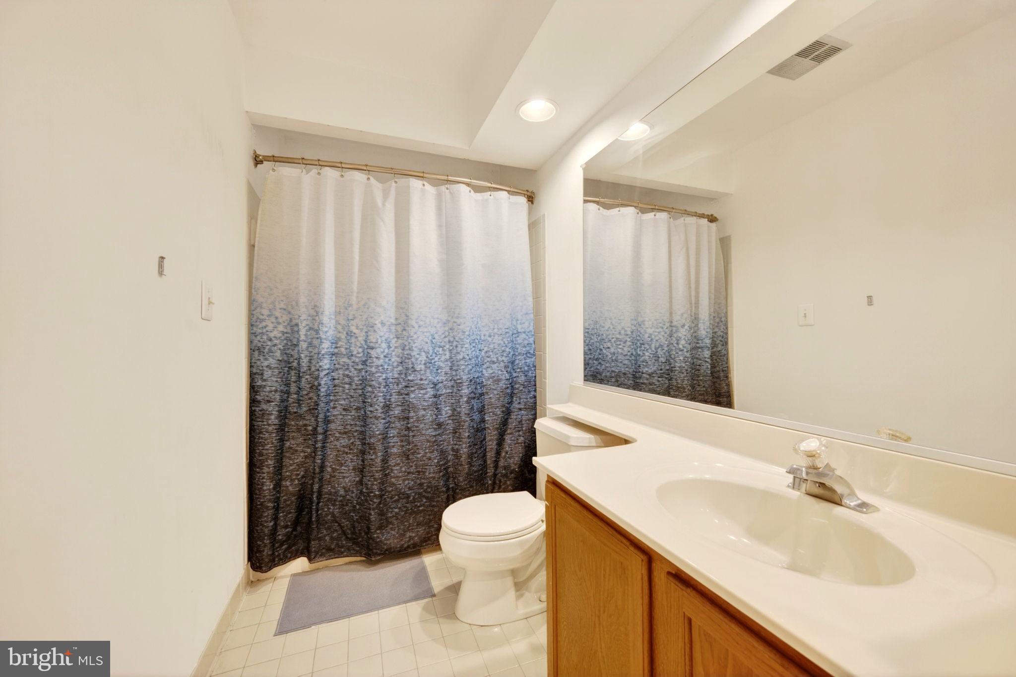 OVERVIEW MANOR - Residential