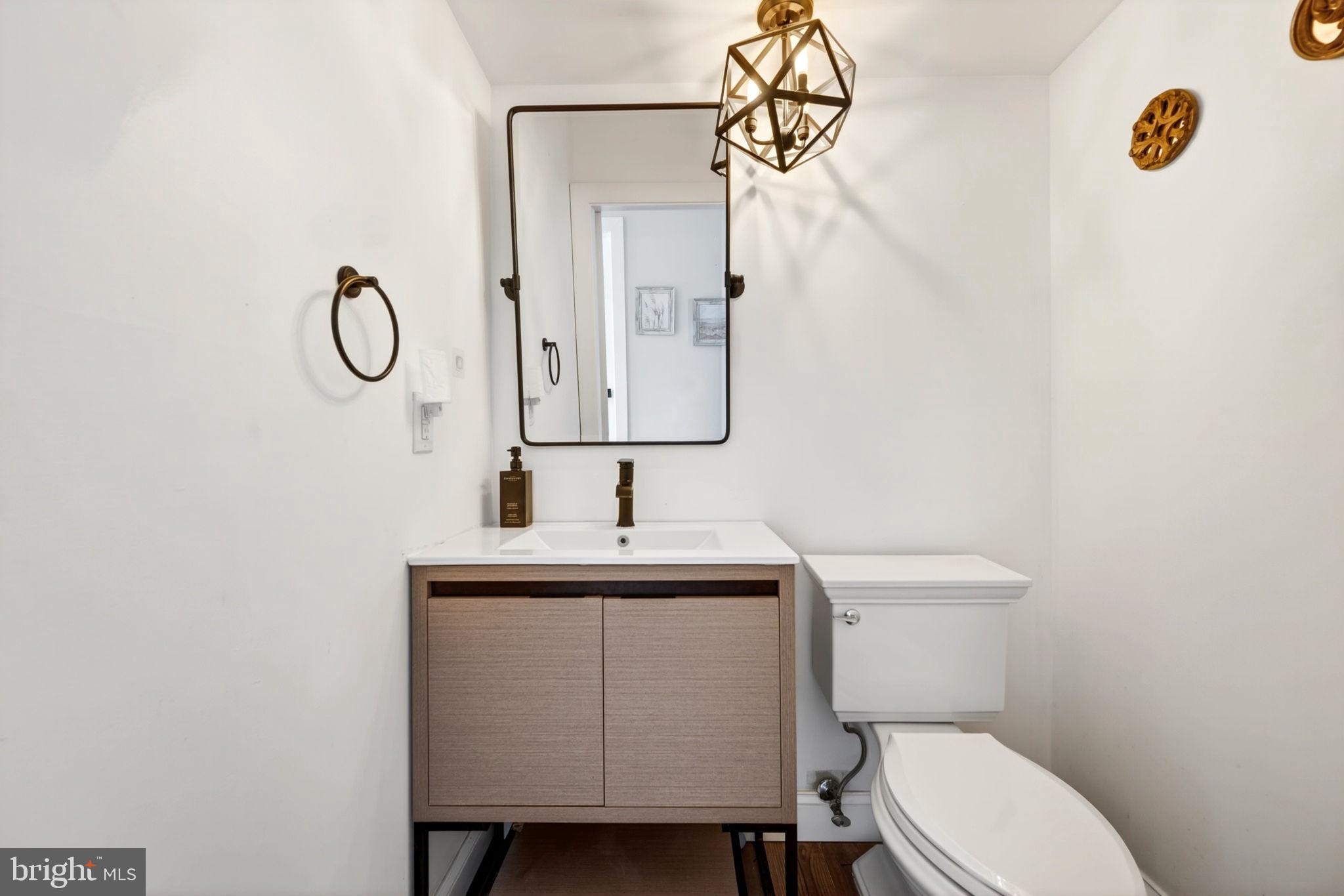 OVERVIEW MANOR - Residential