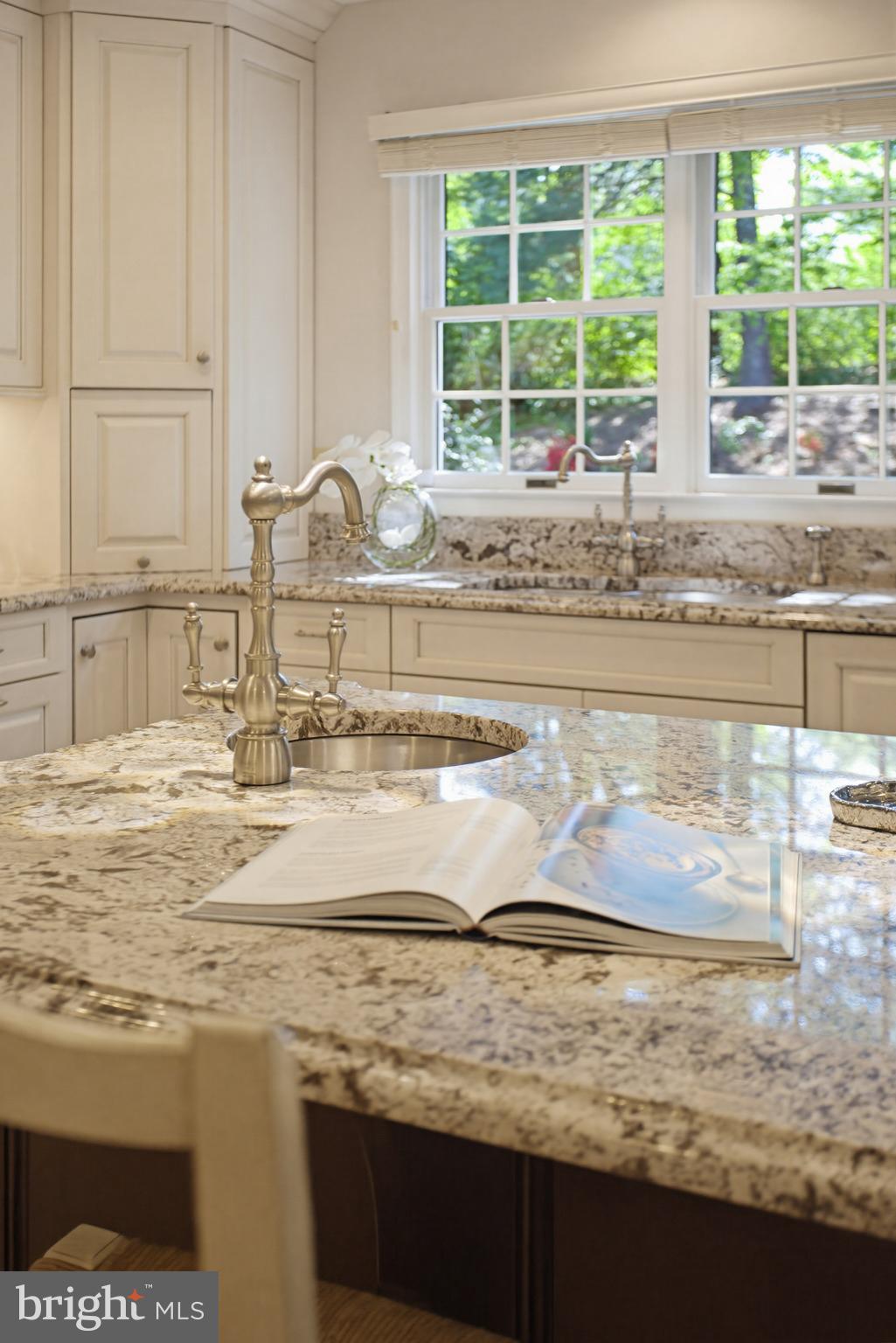 VILLAGE OF RIVER HILL - Residential