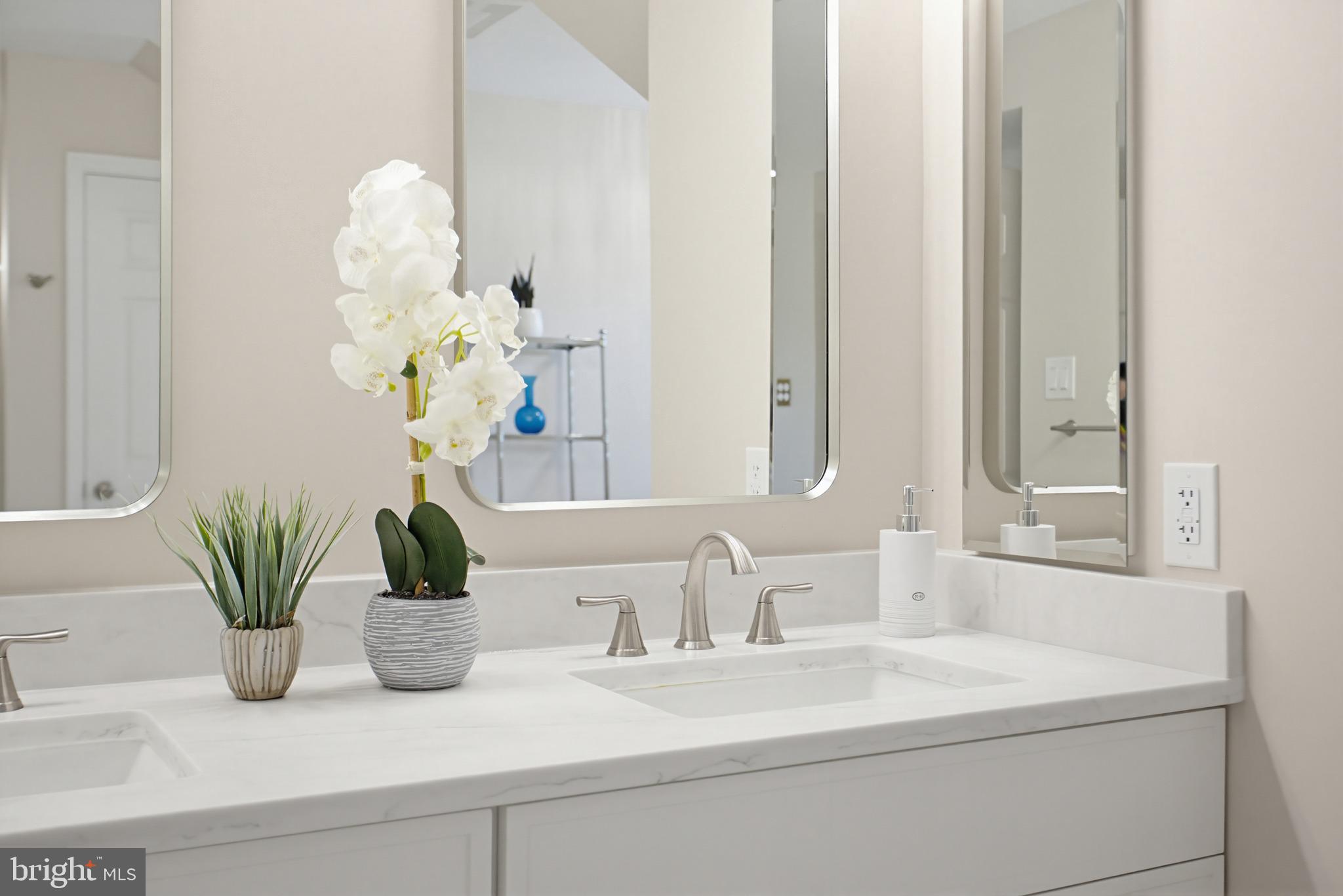 VILLAGE OF RIVER HILL - Residential