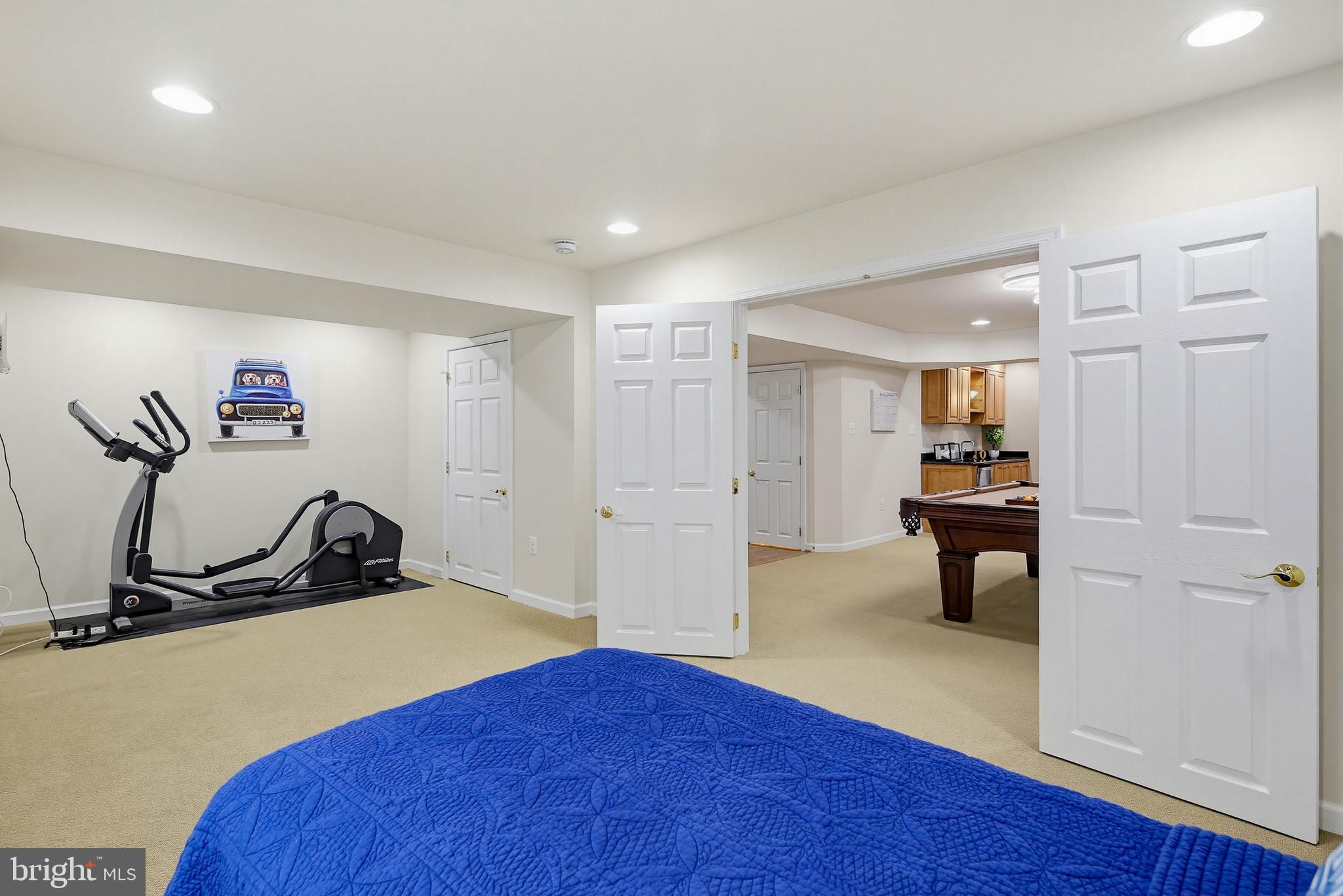 VILLAGE OF RIVER HILL - Residential