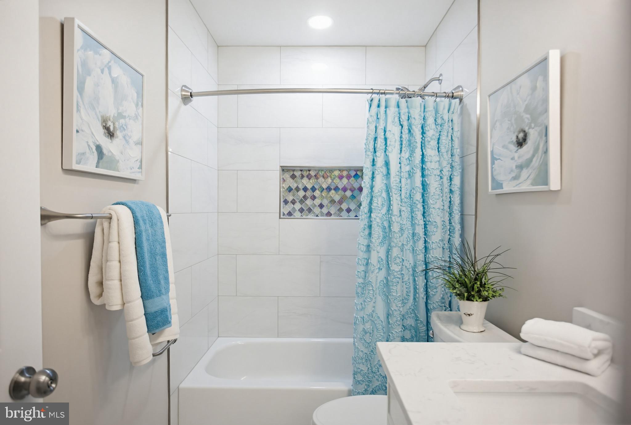 VILLAGE OF RIVER HILL - Residential