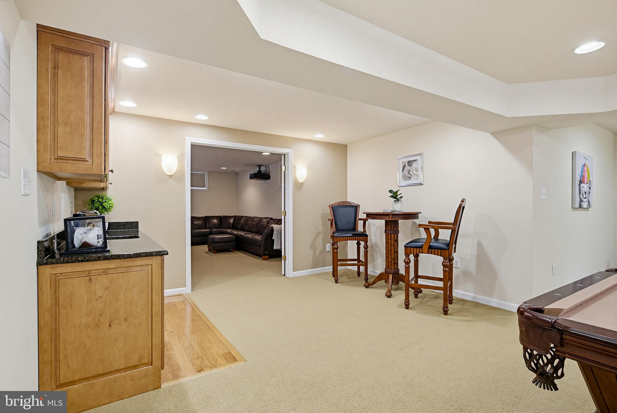 VILLAGE OF RIVER HILL - Residential