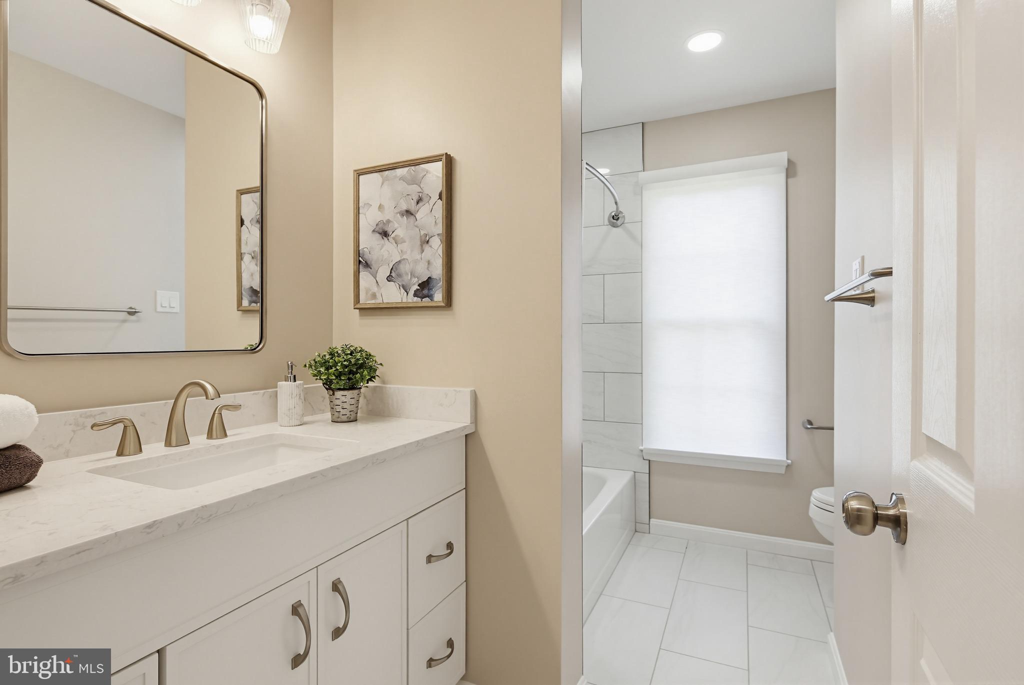 VILLAGE OF RIVER HILL - Residential