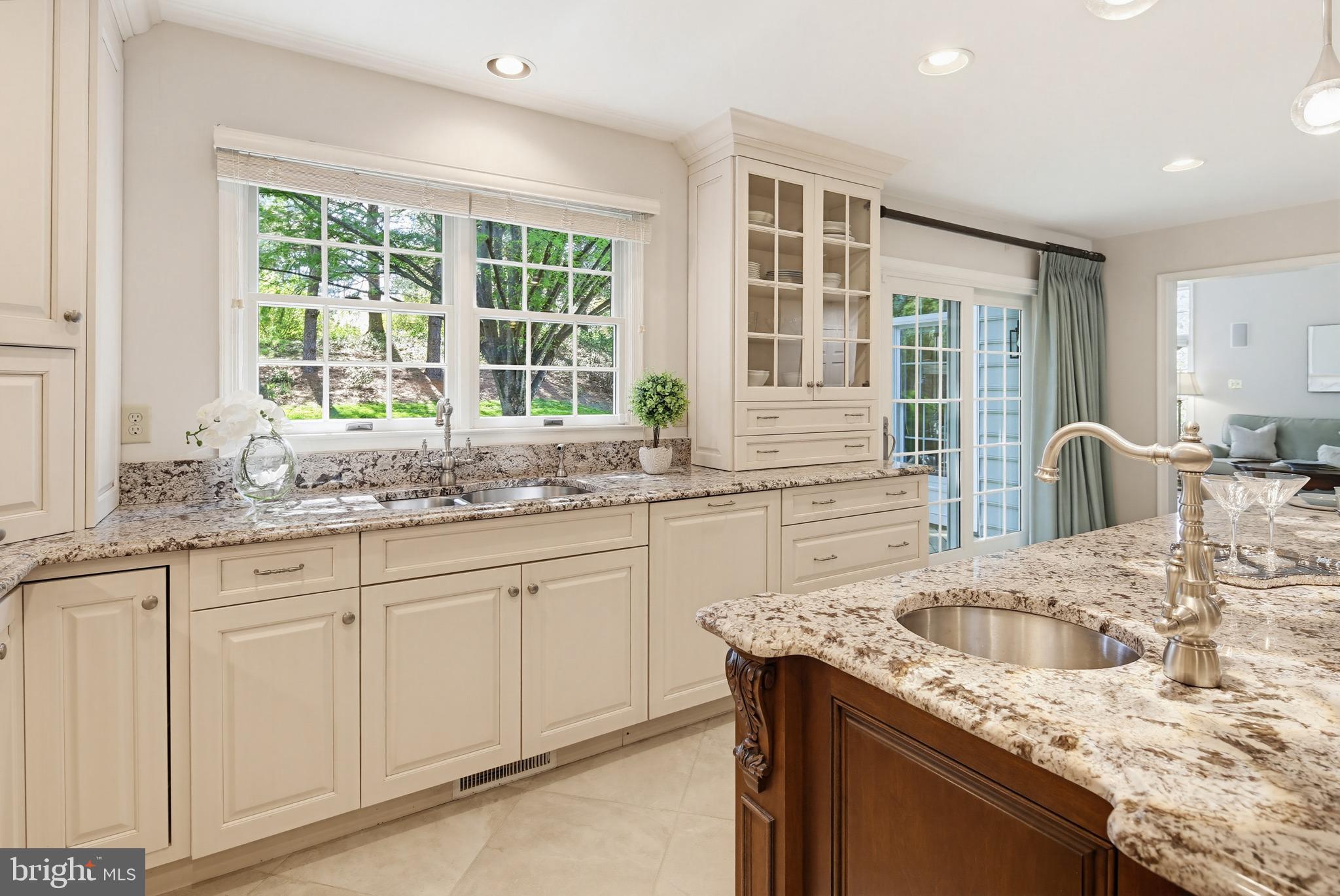 VILLAGE OF RIVER HILL - Residential