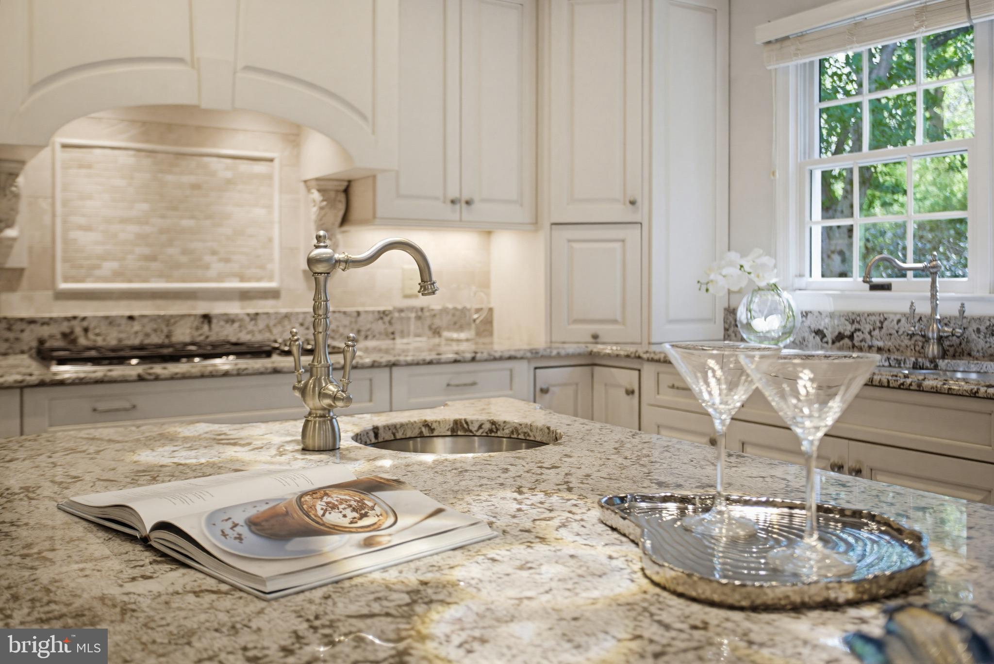 VILLAGE OF RIVER HILL - Residential