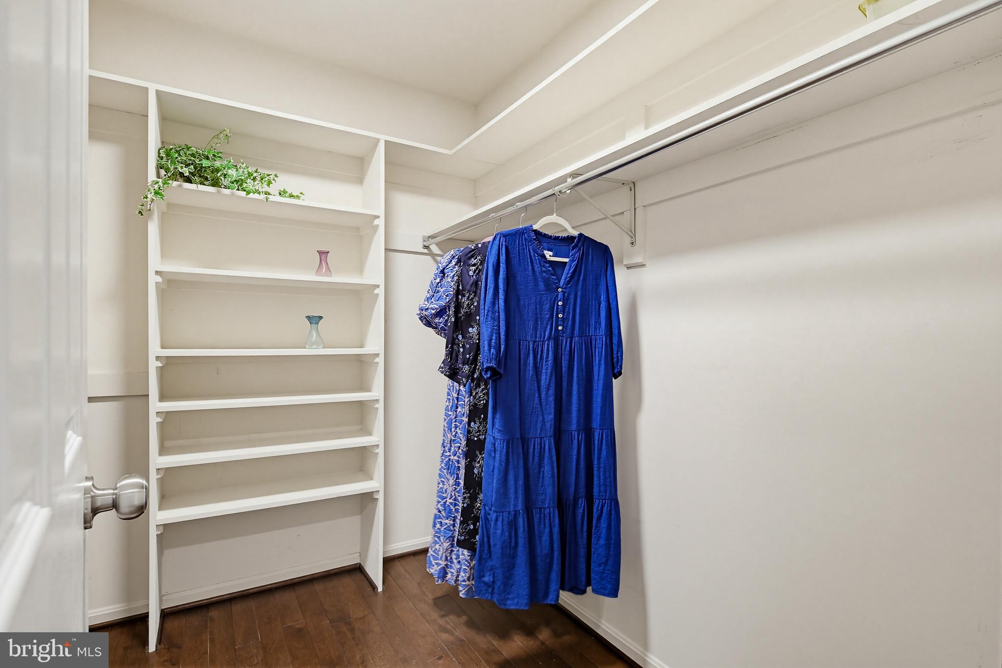 VILLAGE OF RIVER HILL - Residential