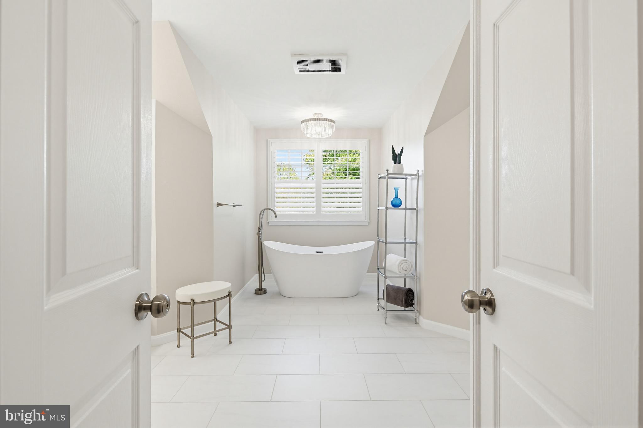 VILLAGE OF RIVER HILL - Residential