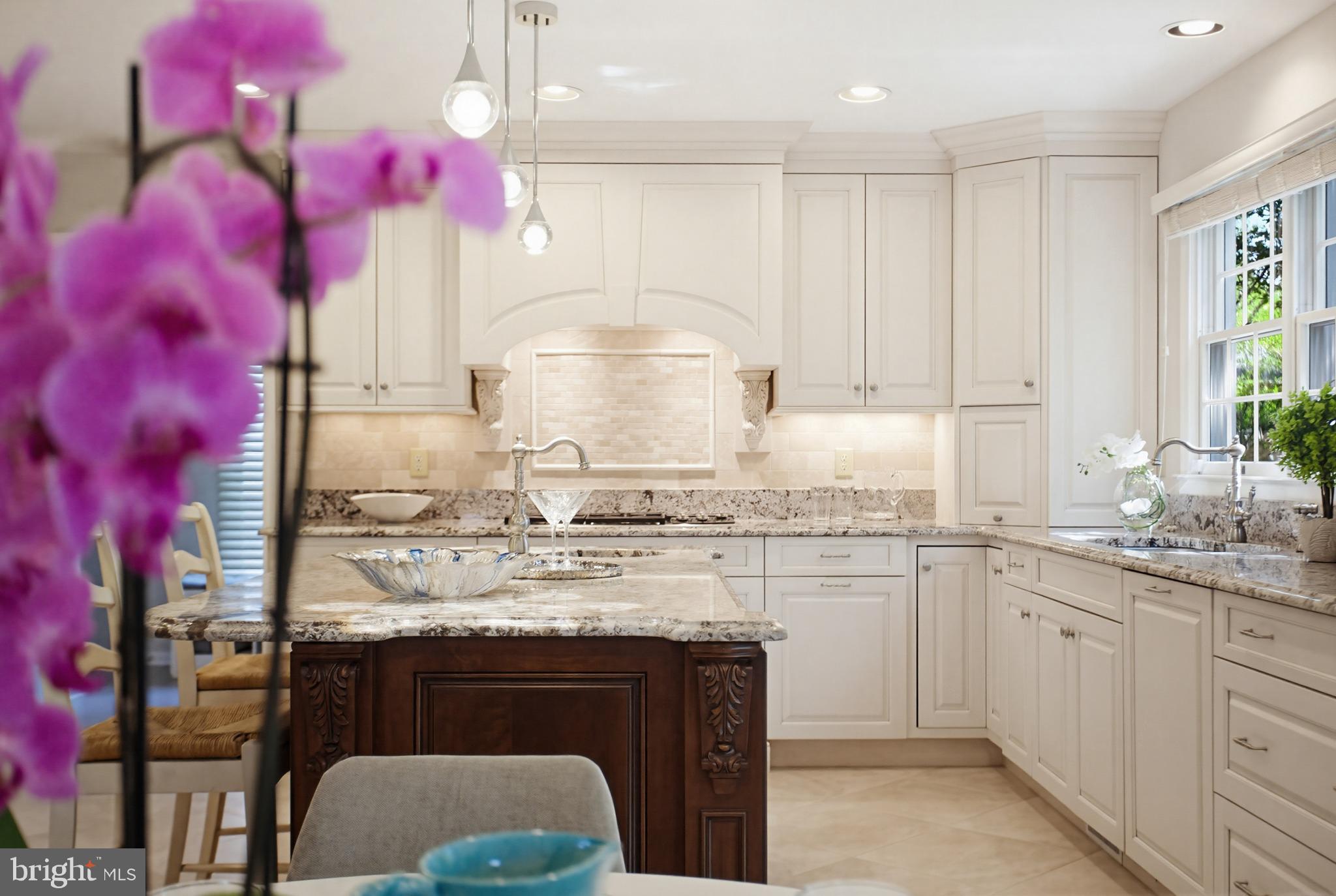 VILLAGE OF RIVER HILL - Residential