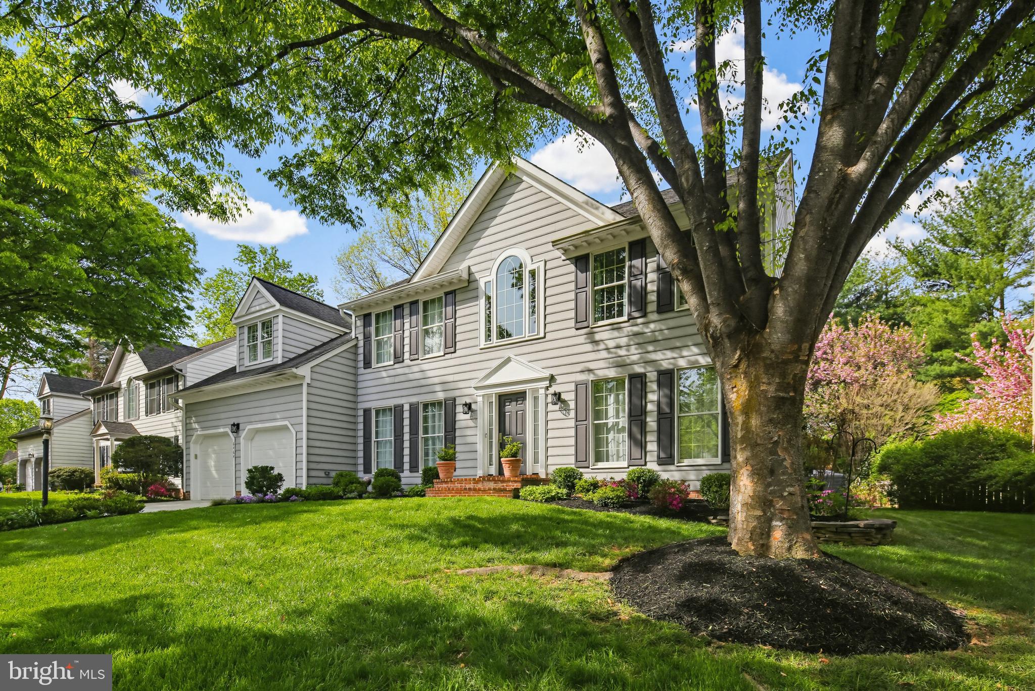 VILLAGE OF RIVER HILL - Residential